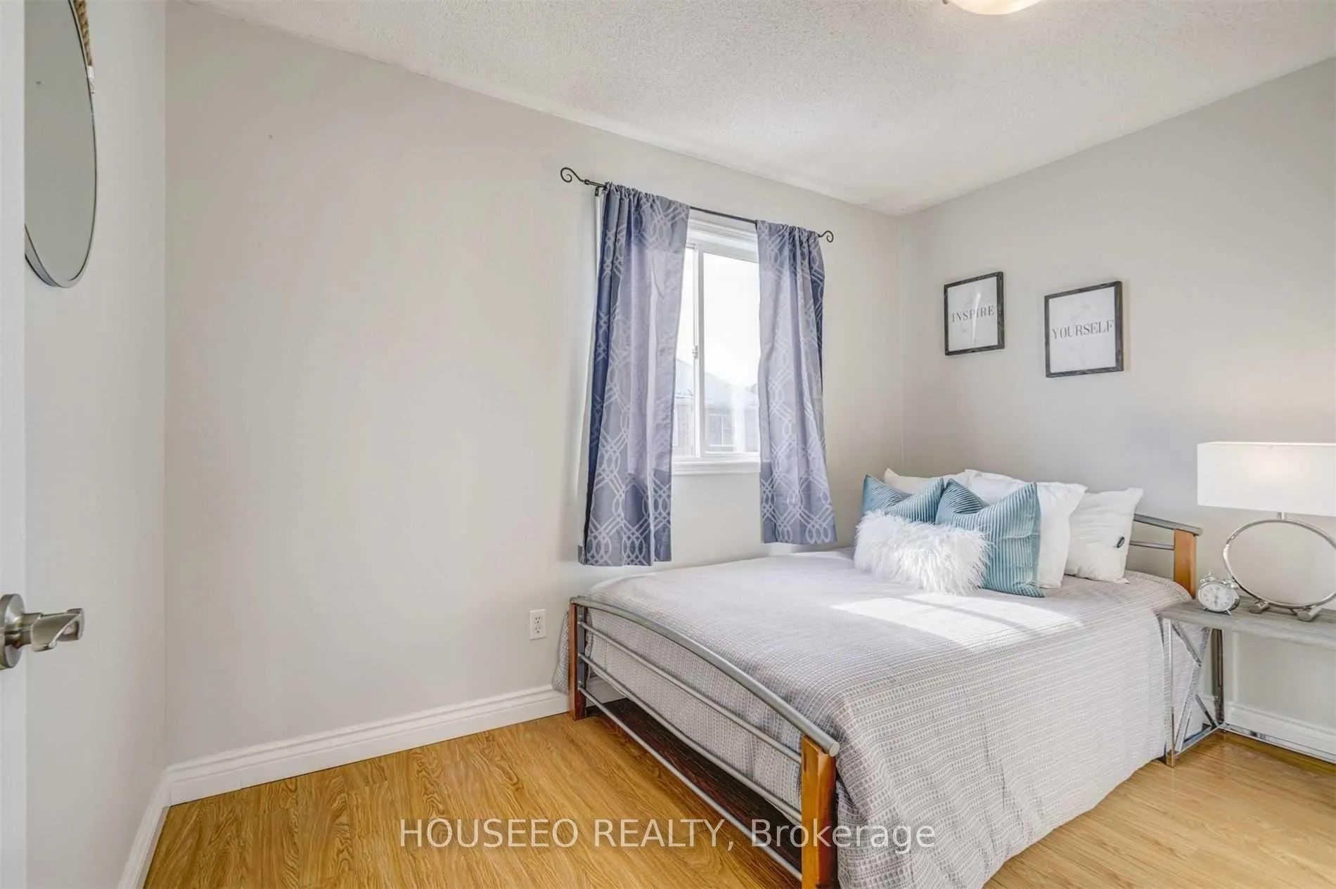 Photo 16 of 127 Farthingale Crescent, Brampton, Fletcher's Meadow — HOMEH