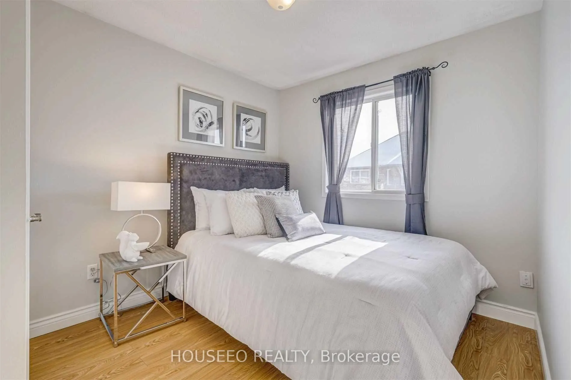 Photo 18 of 127 Farthingale Crescent, Brampton, Fletcher's Meadow — HOMEH