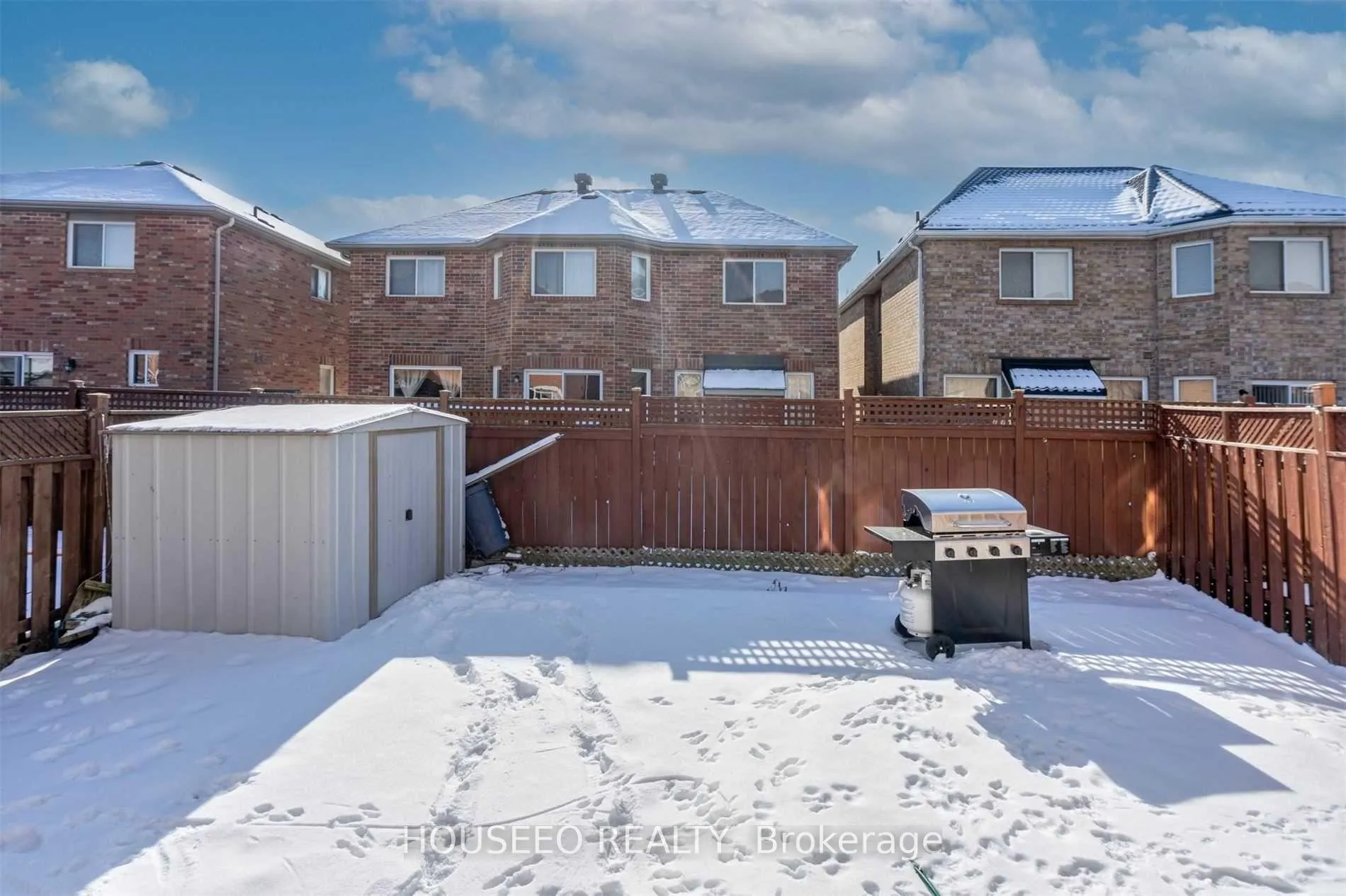 Photo 20 of 127 Farthingale Crescent, Brampton, Fletcher's Meadow — HOMEH