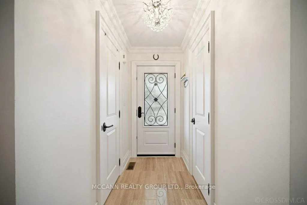 Photo 5 of 75 Shetland Crescent, Vaughan, Maple — HOMEH