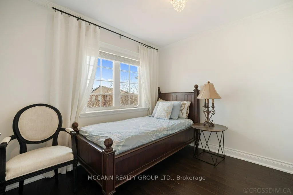 Photo 23 of 75 Shetland Crescent, Vaughan, Maple — HOMEH