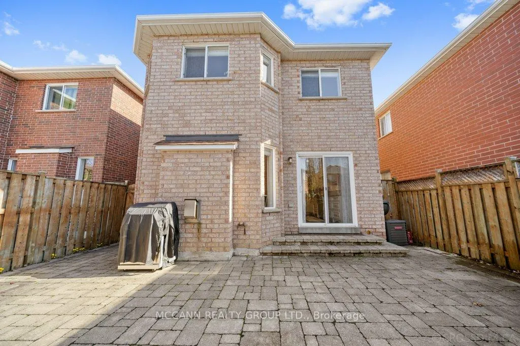 Photo 34 of 75 Shetland Crescent, Vaughan, Maple — HOMEH