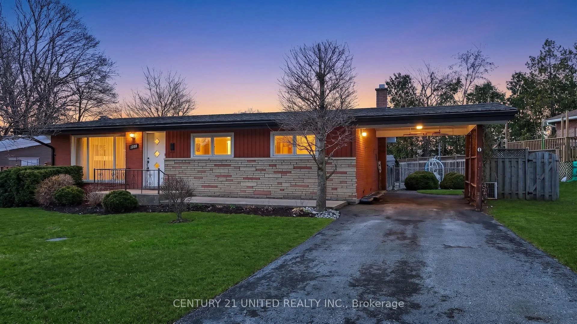 Photo 1 of 1288 Algonquin Boulevard, Peterborough, Northcrest Ward 5 — HOMEH