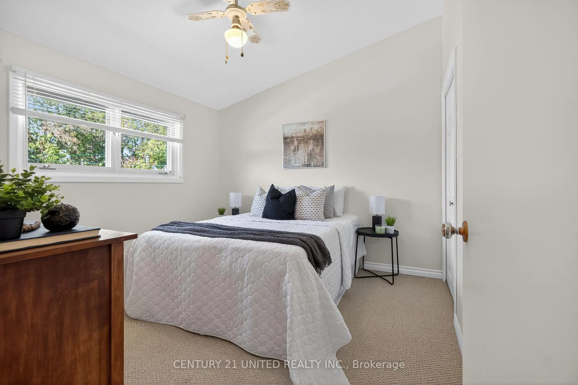 Photo 22 of 1288 Algonquin Boulevard, Peterborough, Northcrest Ward 5 — HOMEH