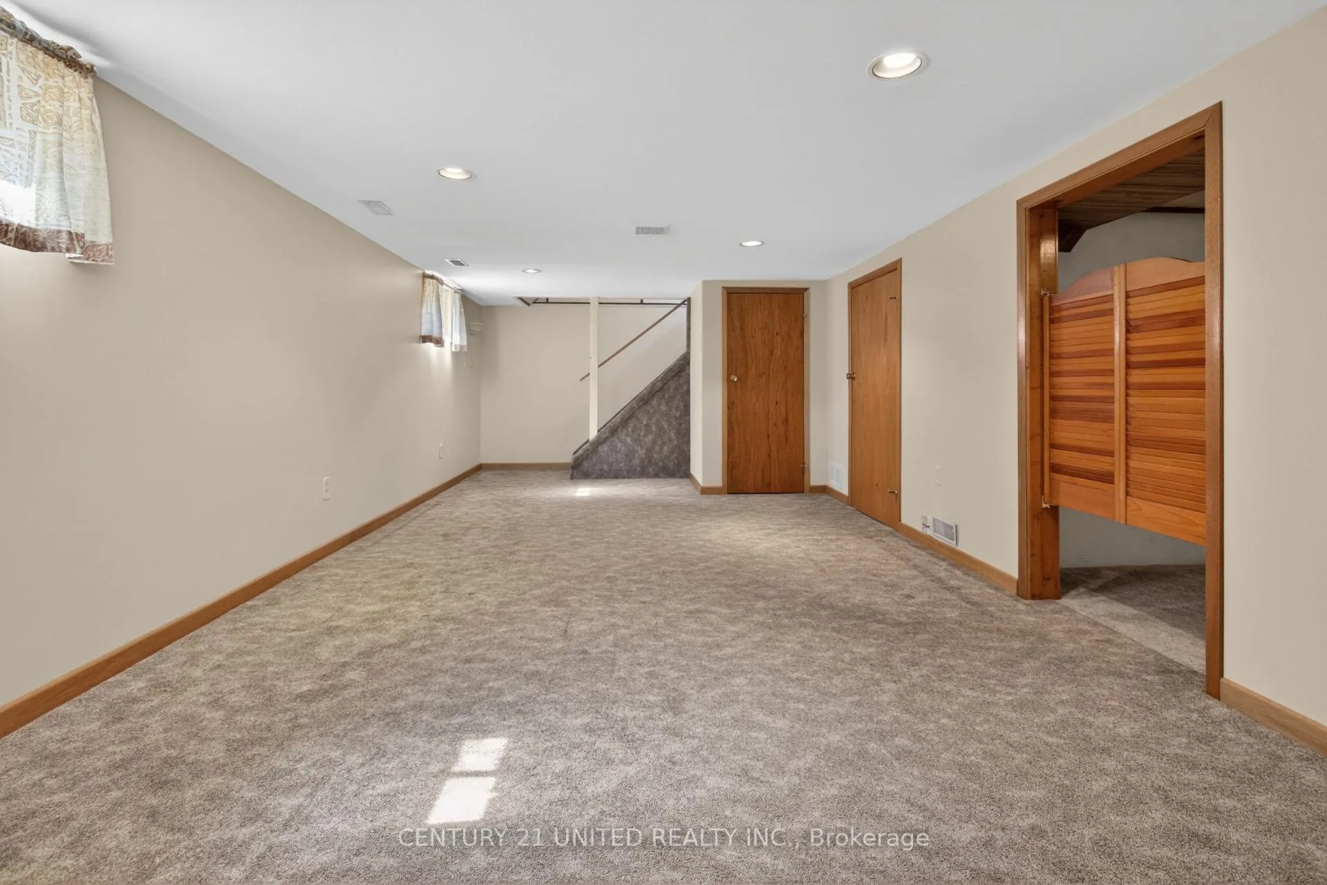 Photo 34 of 1288 Algonquin Boulevard, Peterborough, Northcrest Ward 5 — HOMEH