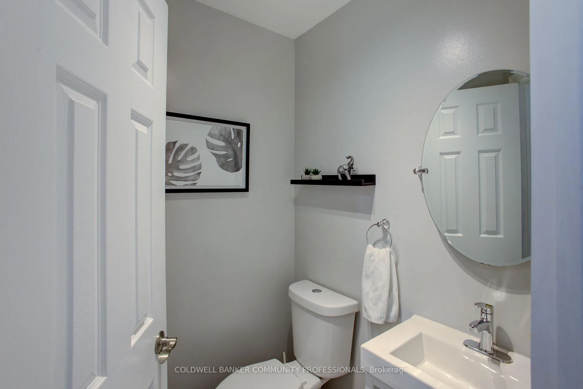 Photo 12 of 32 Mcclure Court, Halton Hills, Georgetown — HOMEH