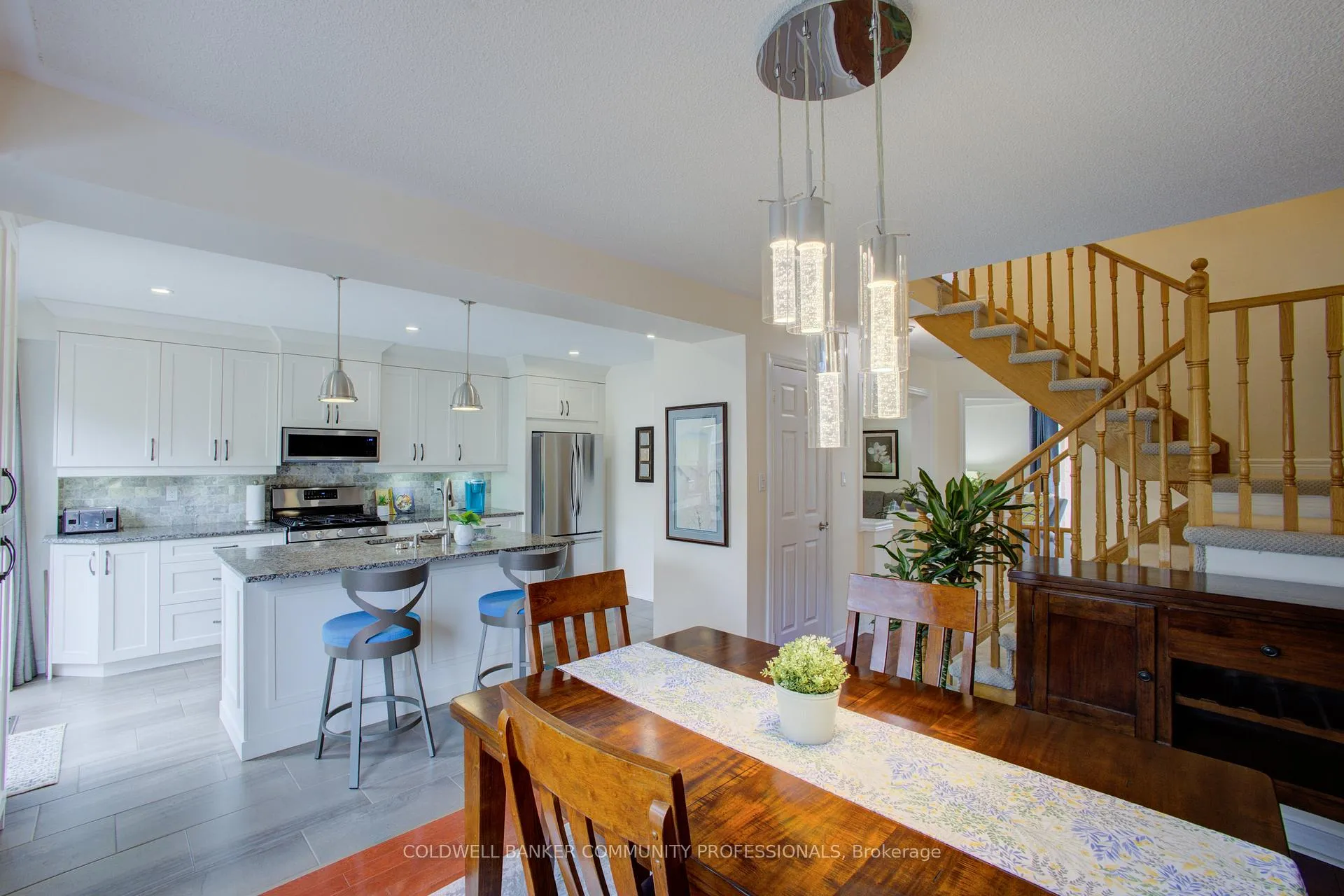 Photo 20 of 32 Mcclure Court, Halton Hills, Georgetown — HOMEH