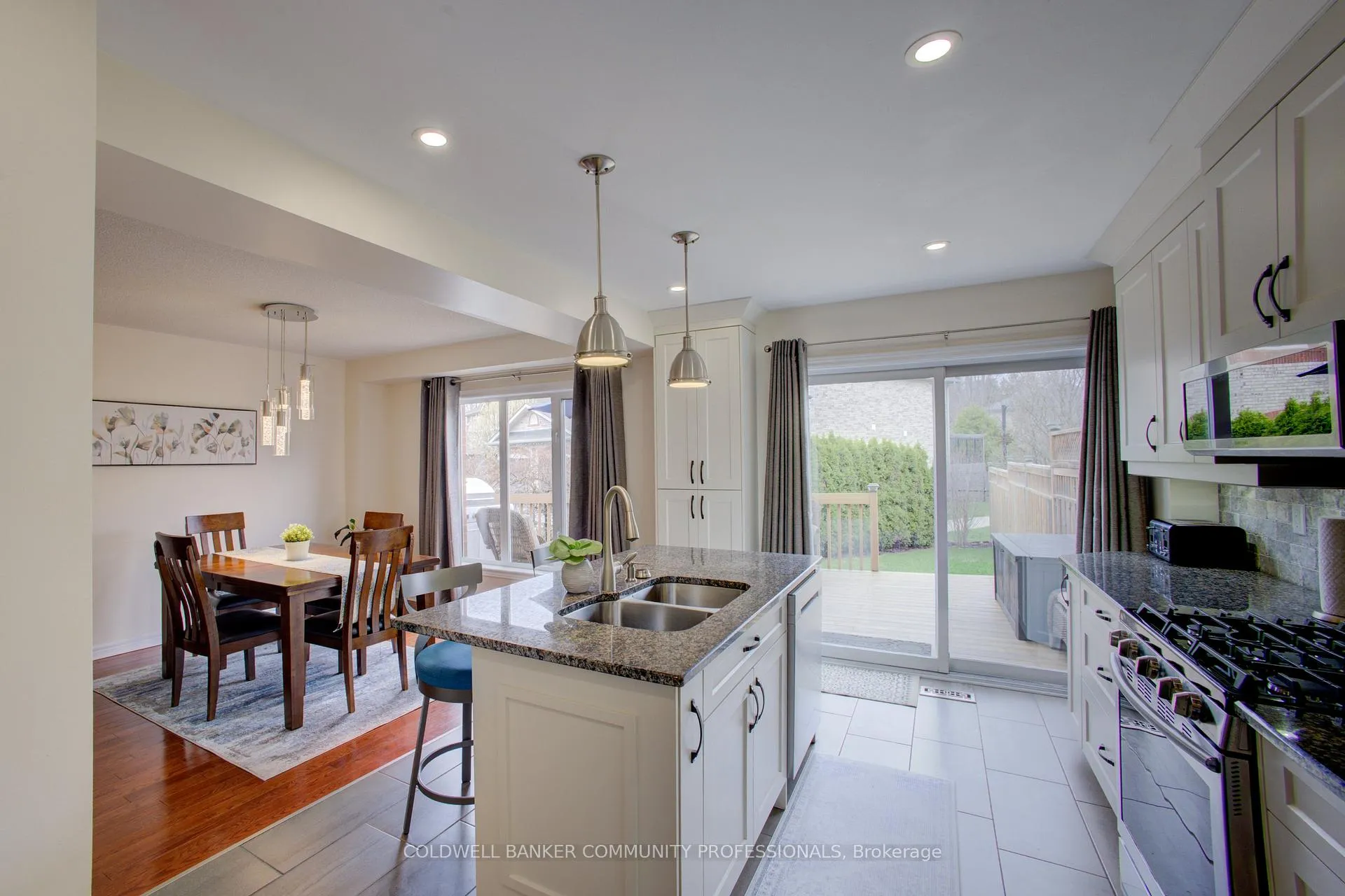 Photo 25 of 32 Mcclure Court, Halton Hills, Georgetown — HOMEH
