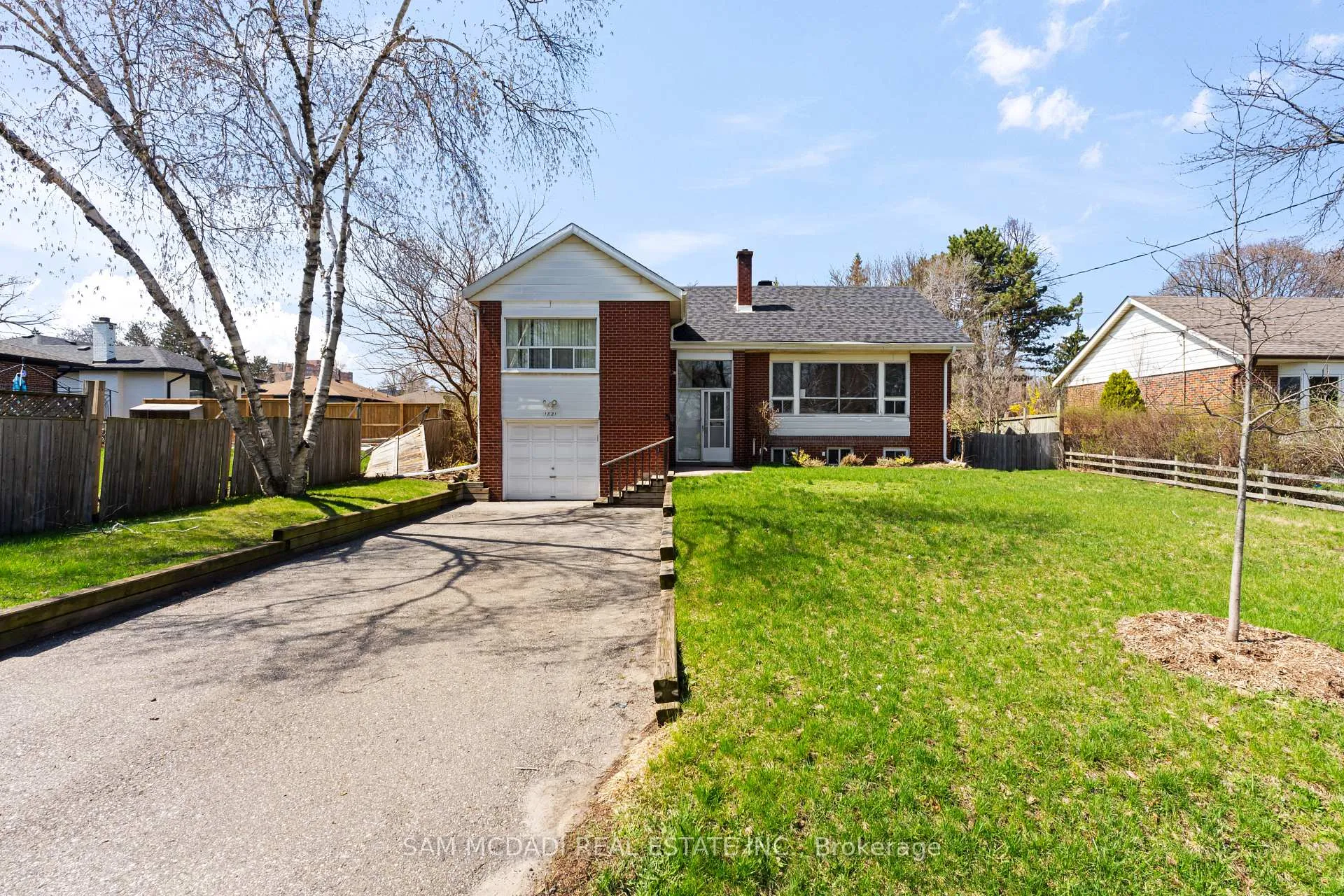Front of 1821 Christopher Road