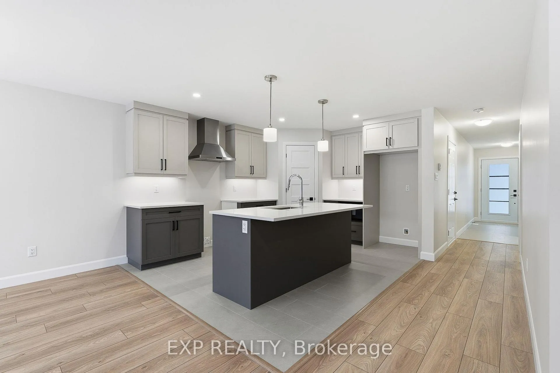 Photo 4 of 247 Sumac Crescent Street, The Nation, Limoges — HOMEH