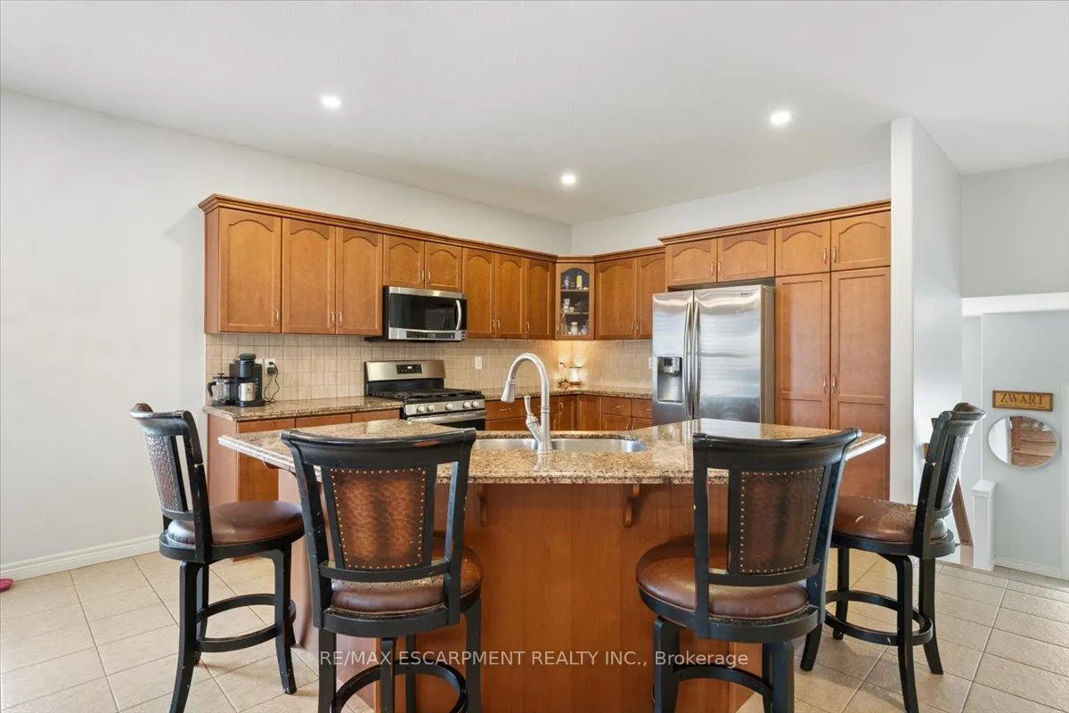 Photo 9 of 66 Magnificent Way, Hamilton, Binbrook — HOMEH