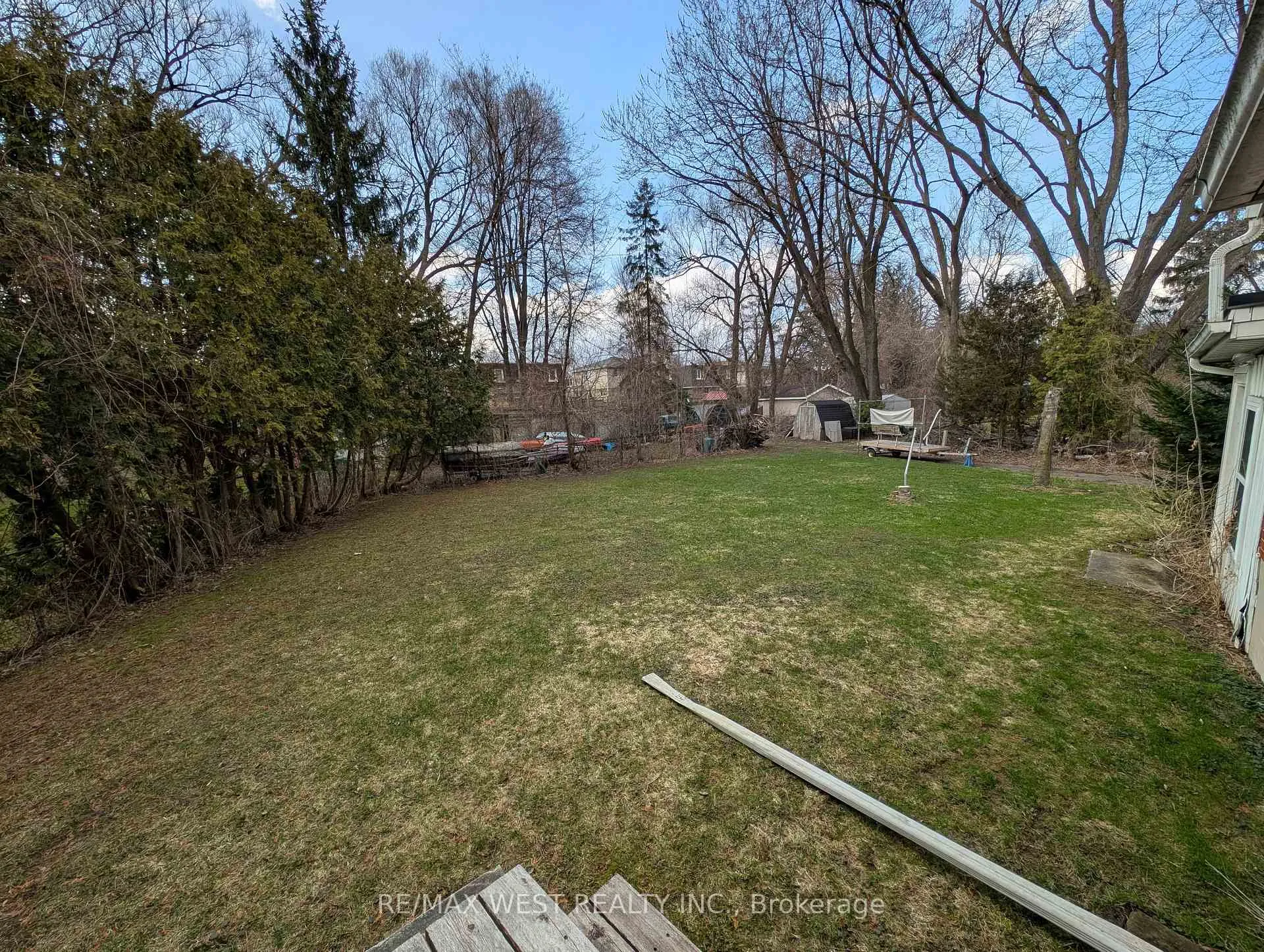 Photo 3 of 1192 & 1200 Kingston Rd, Pickering, Town Centre — HOMEH