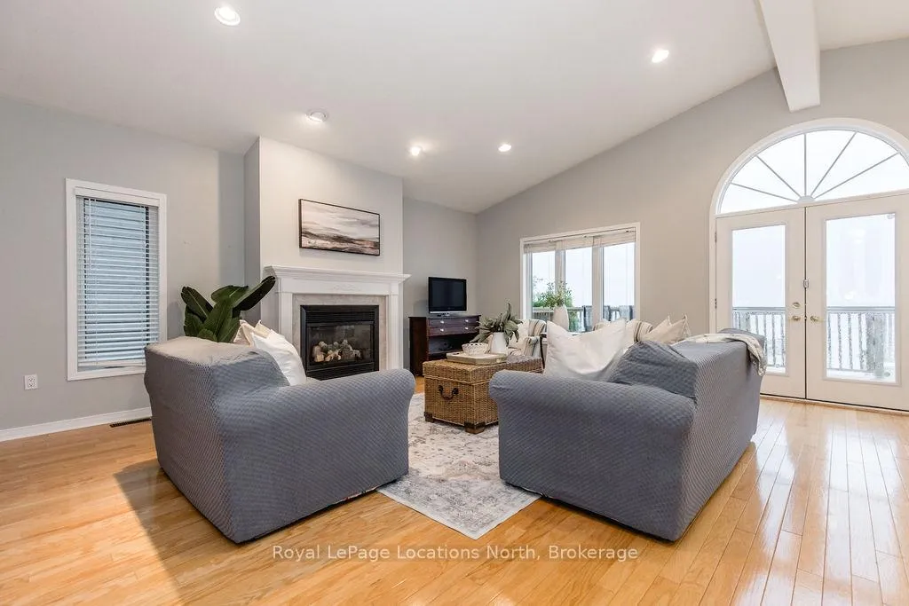 Photo 8 of 46 William Avenue, Wasaga Beach — HOMEH