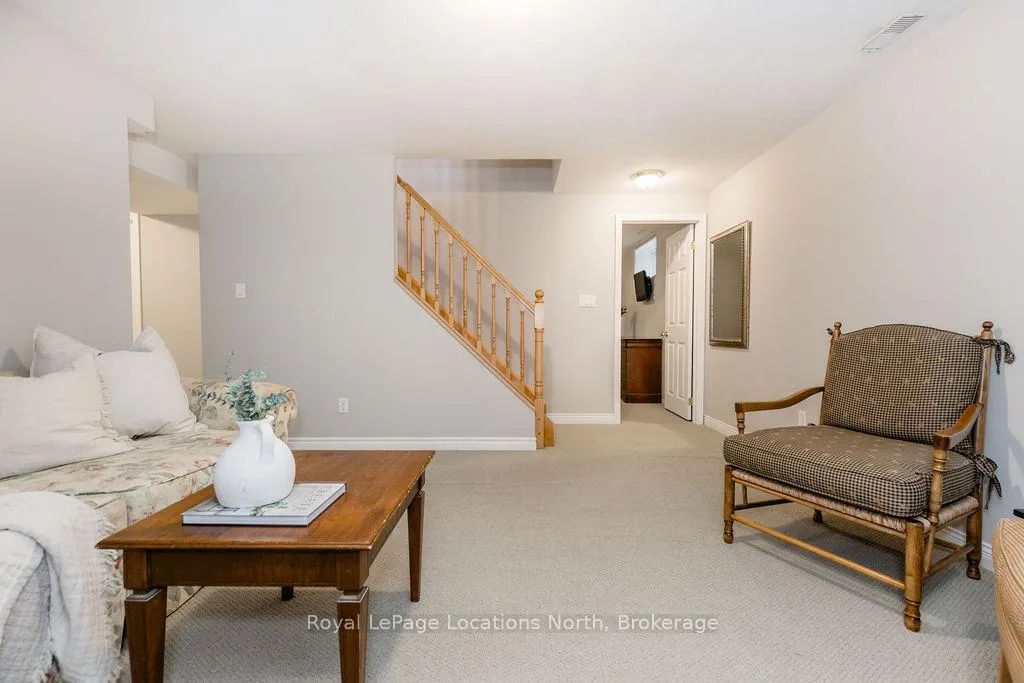 Photo 21 of 46 William Avenue, Wasaga Beach — HOMEH