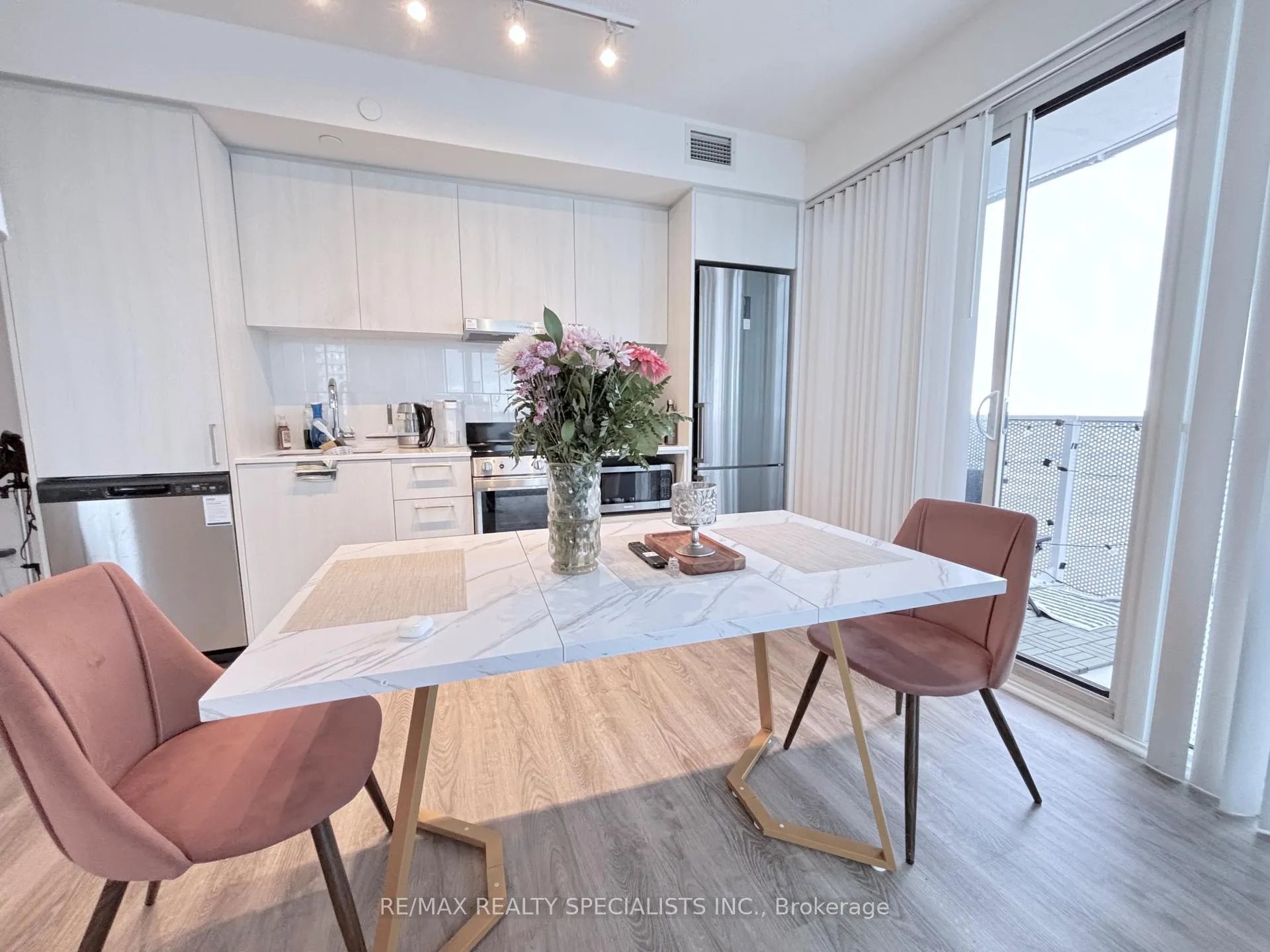 Photo 3 of Unit 2915, 195 Commerce Street, Vaughan, Vaughan Corporate Centre — HOMEH
