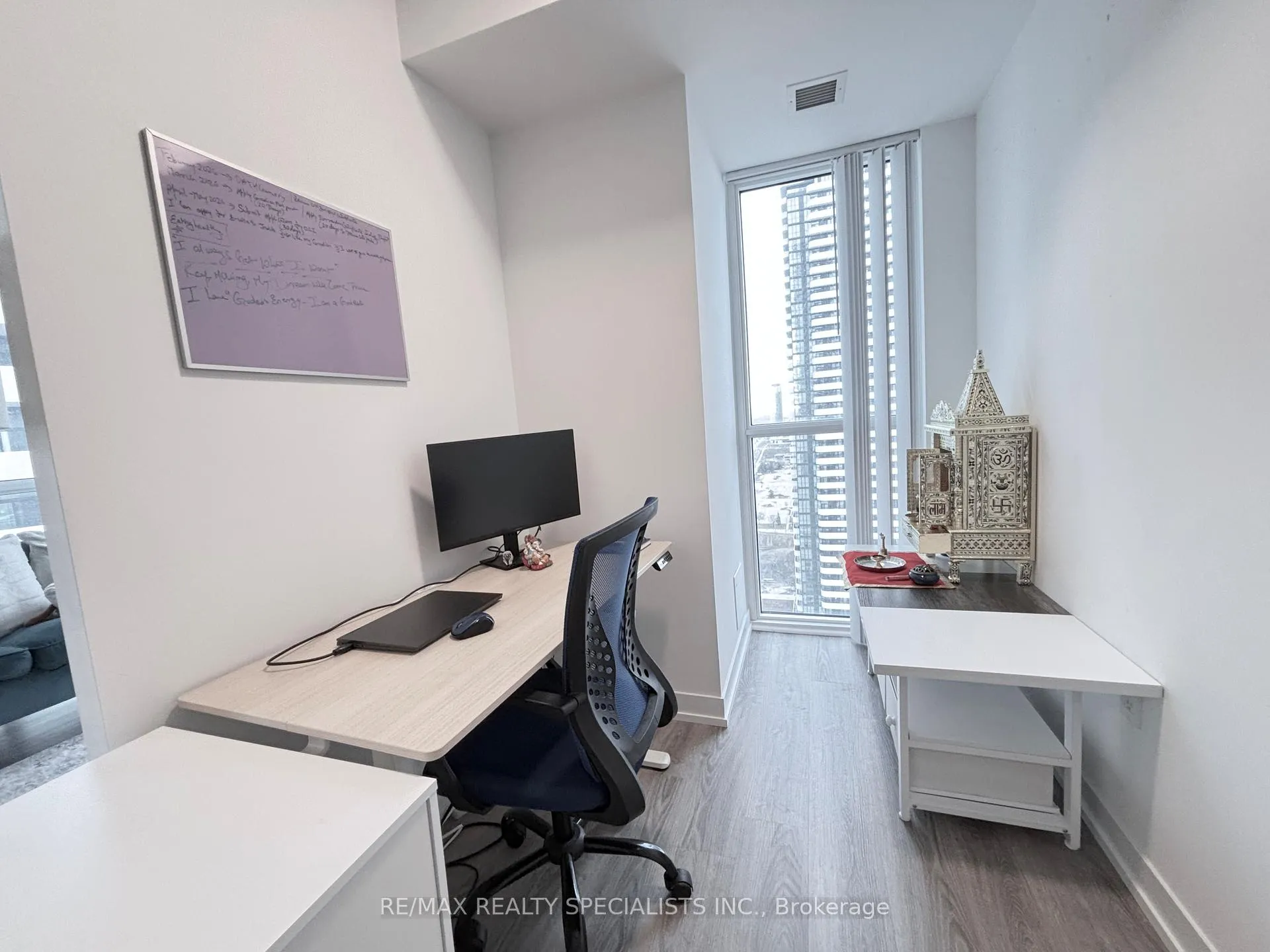 Photo 5 of Unit 2915, 195 Commerce Street, Vaughan, Vaughan Corporate Centre — HOMEH