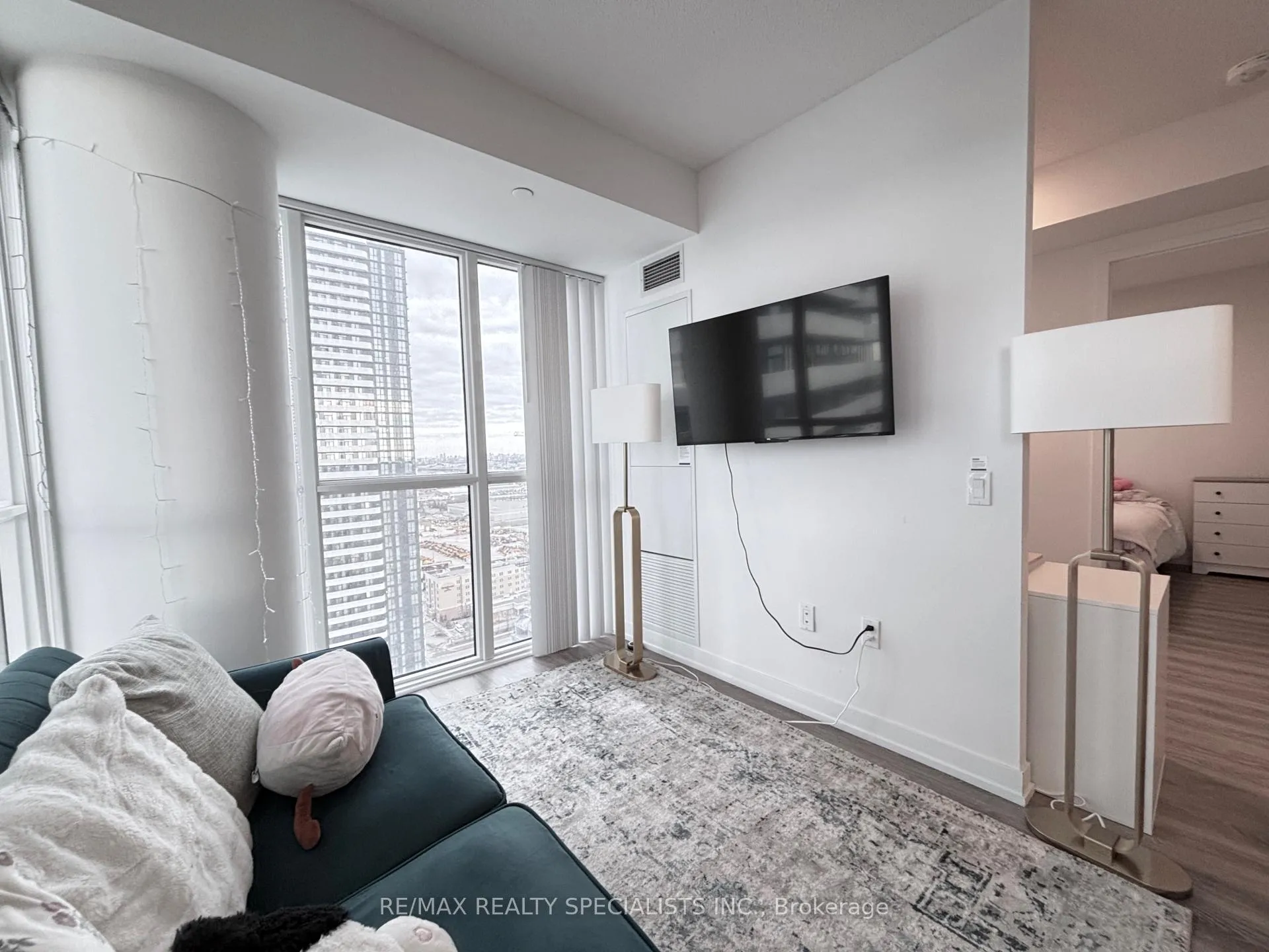 Photo 6 of Unit 2915, 195 Commerce Street, Vaughan, Vaughan Corporate Centre — HOMEH