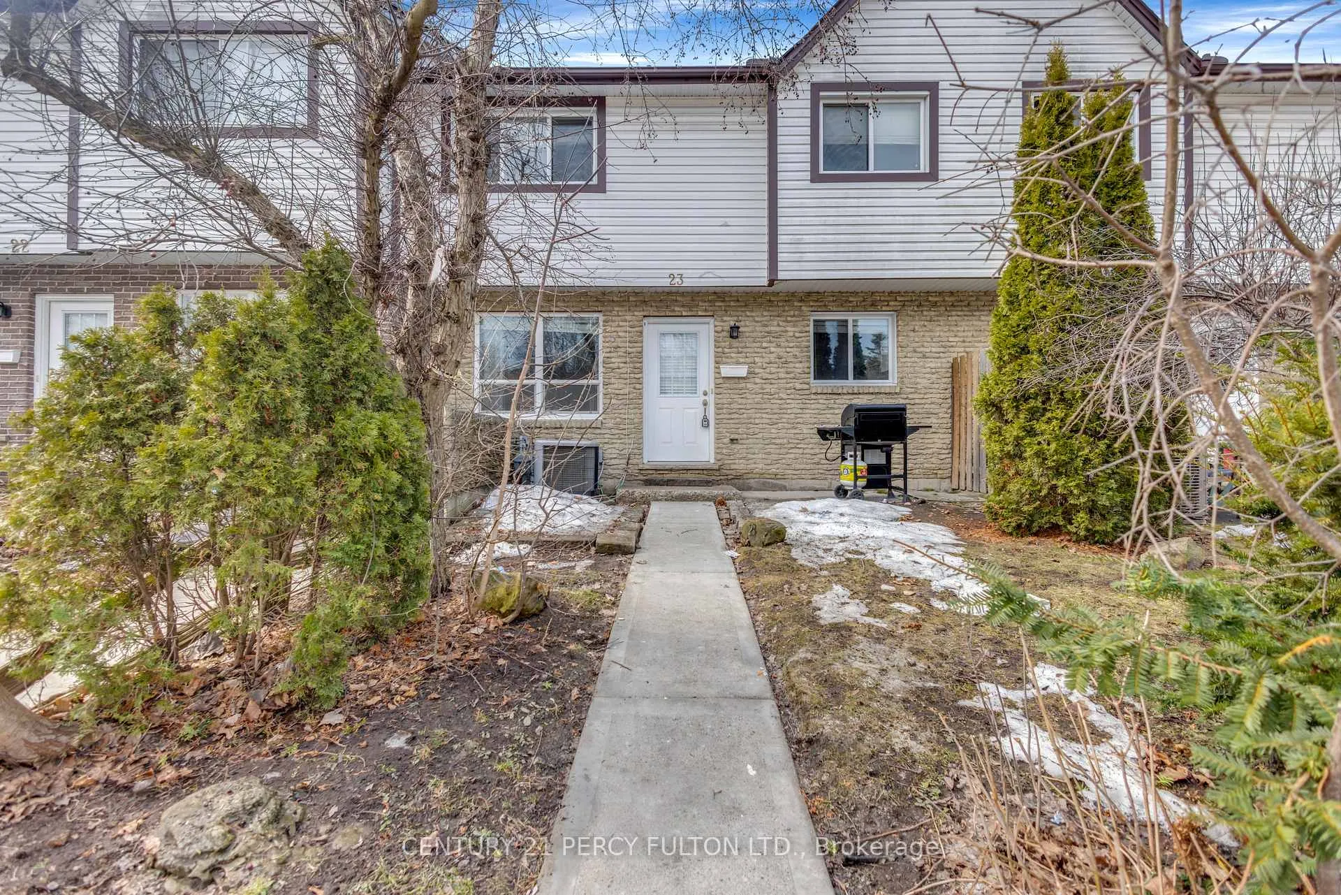Photo 3 of Unit 23, 445 Pioneer Drive, Kitchener — HOMEH