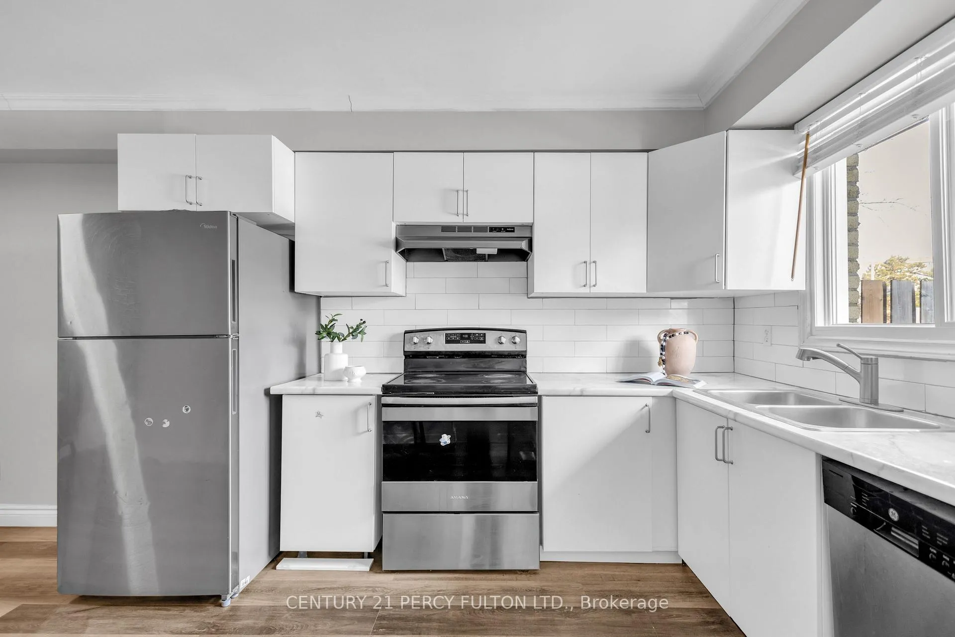 Photo 7 of Unit 23, 445 Pioneer Drive, Kitchener — HOMEH