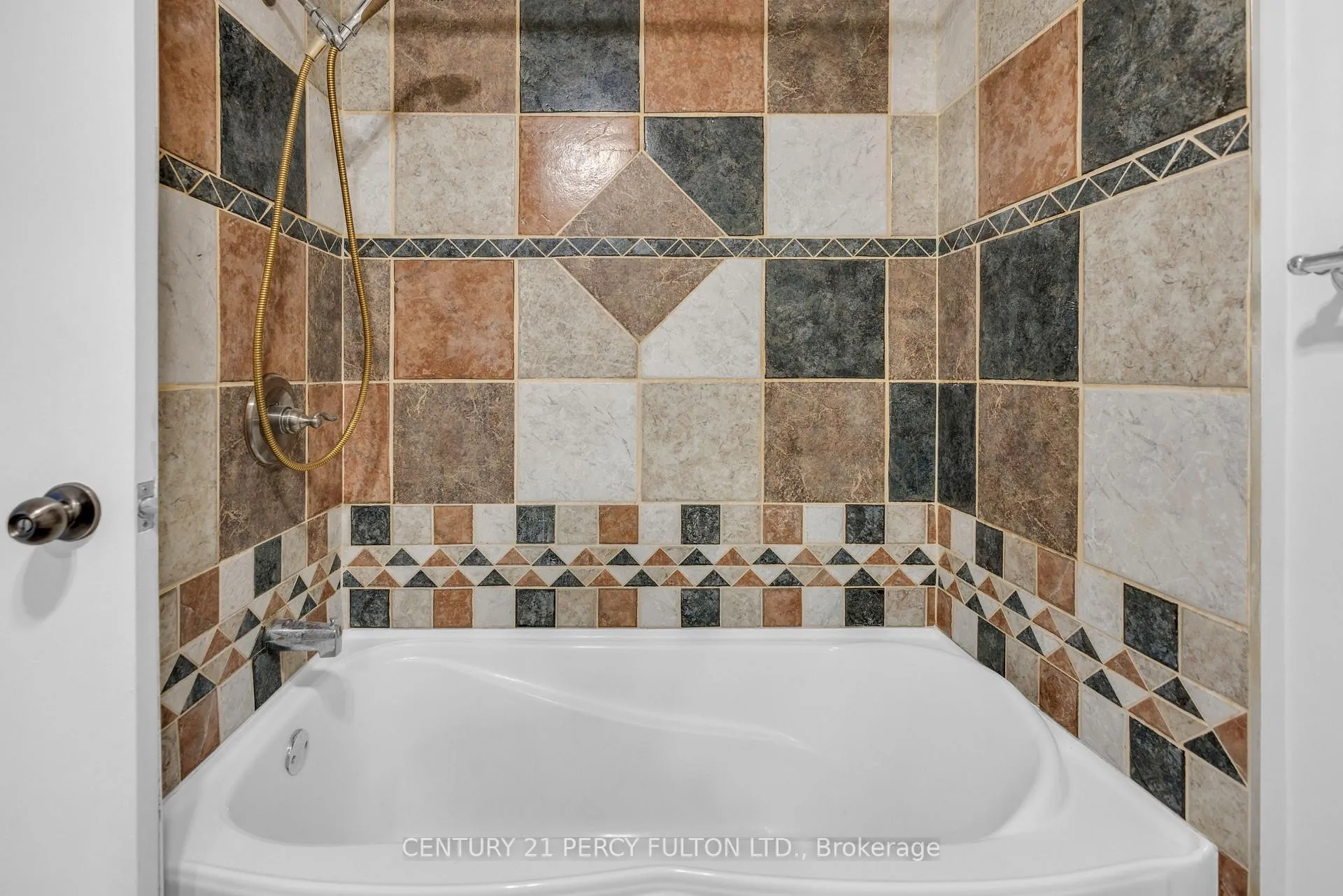 Photo 17 of Unit 23, 445 Pioneer Drive, Kitchener — HOMEH