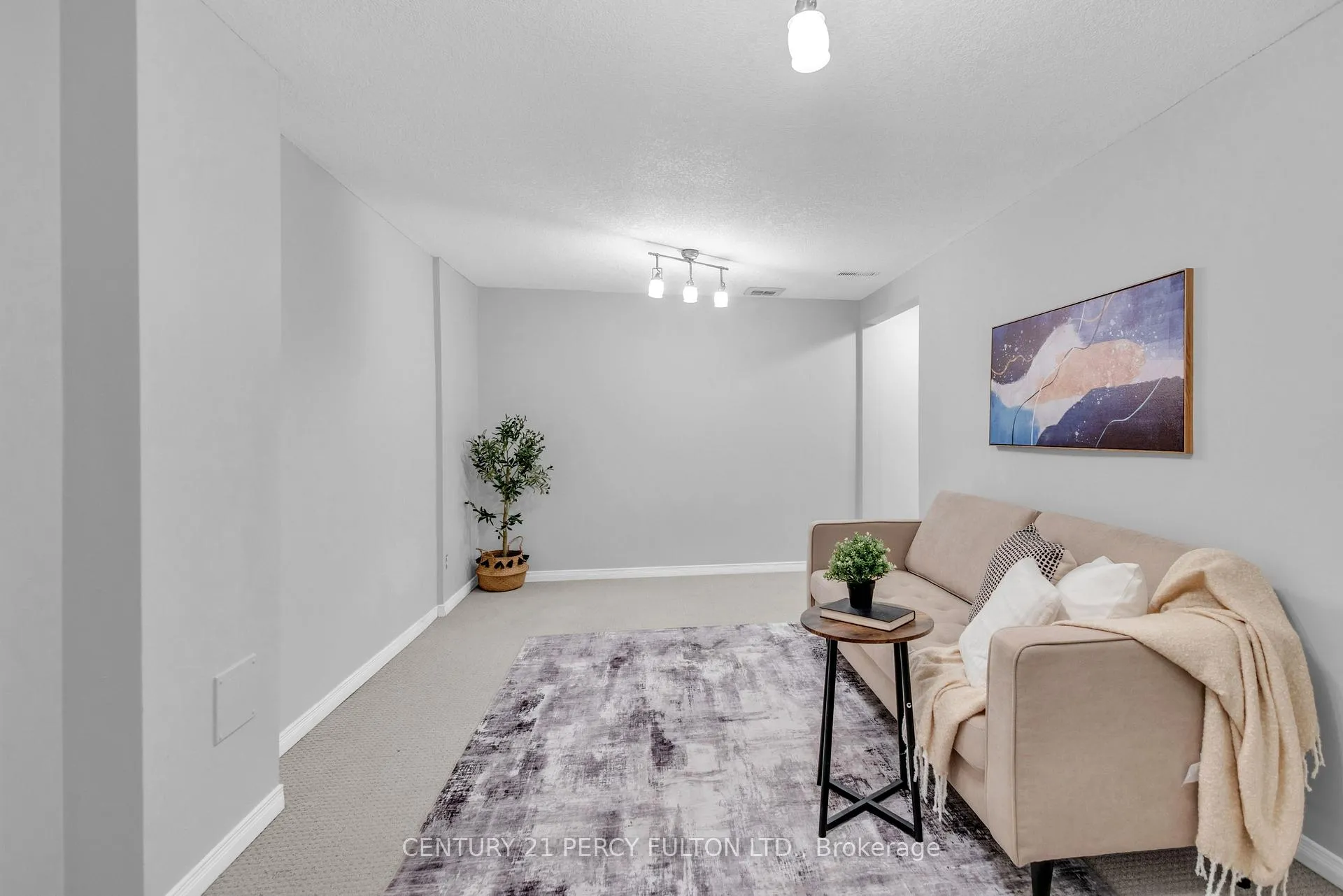 Photo 24 of Unit 23, 445 Pioneer Drive, Kitchener — HOMEH