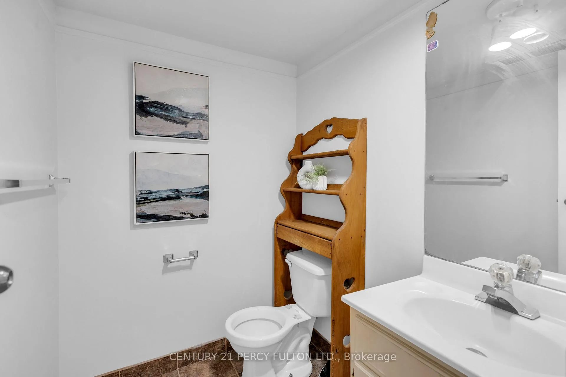 Photo 25 of Unit 23, 445 Pioneer Drive, Kitchener — HOMEH