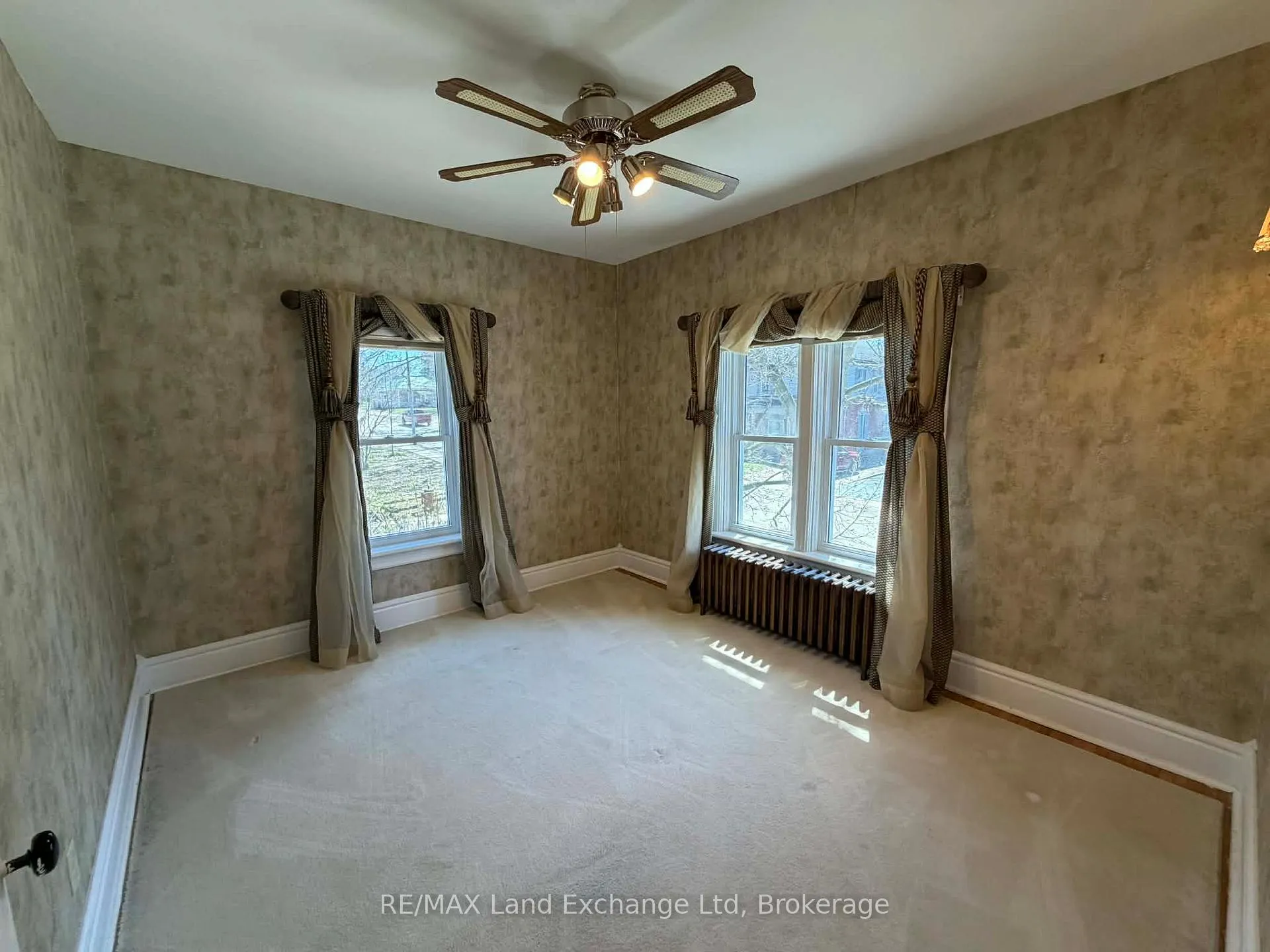 Photo 22 of 85 Patrick Street E, North Huron, Wingham — HOMEH