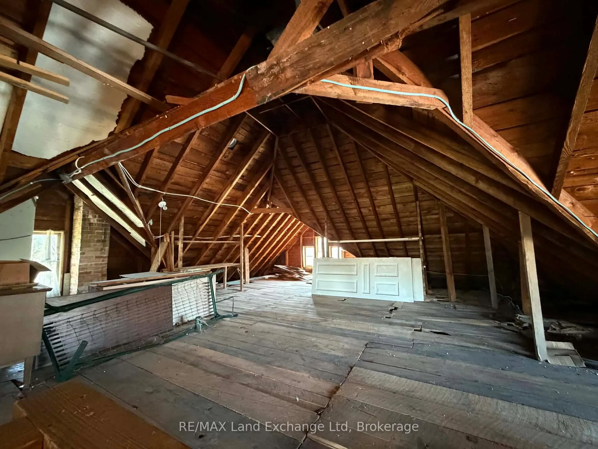 Photo 27 of 85 Patrick Street E, North Huron, Wingham — HOMEH