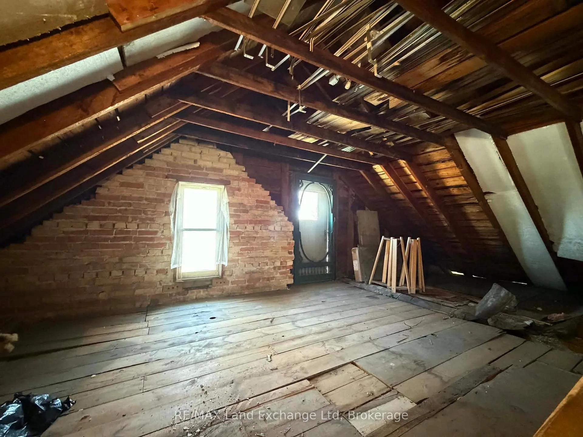 Photo 28 of 85 Patrick Street E, North Huron, Wingham — HOMEH