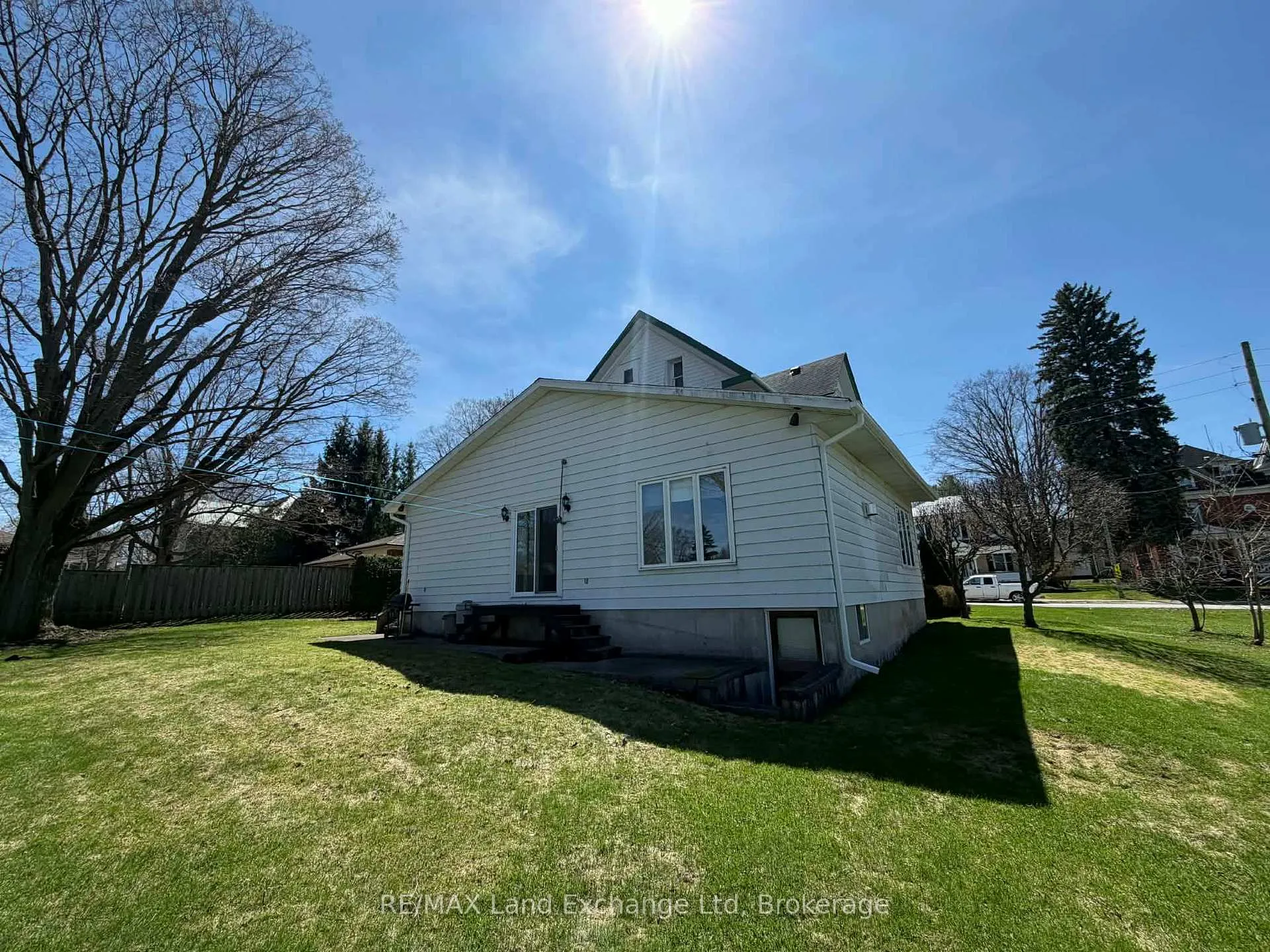 Photo 35 of 85 Patrick Street E, North Huron, Wingham — HOMEH