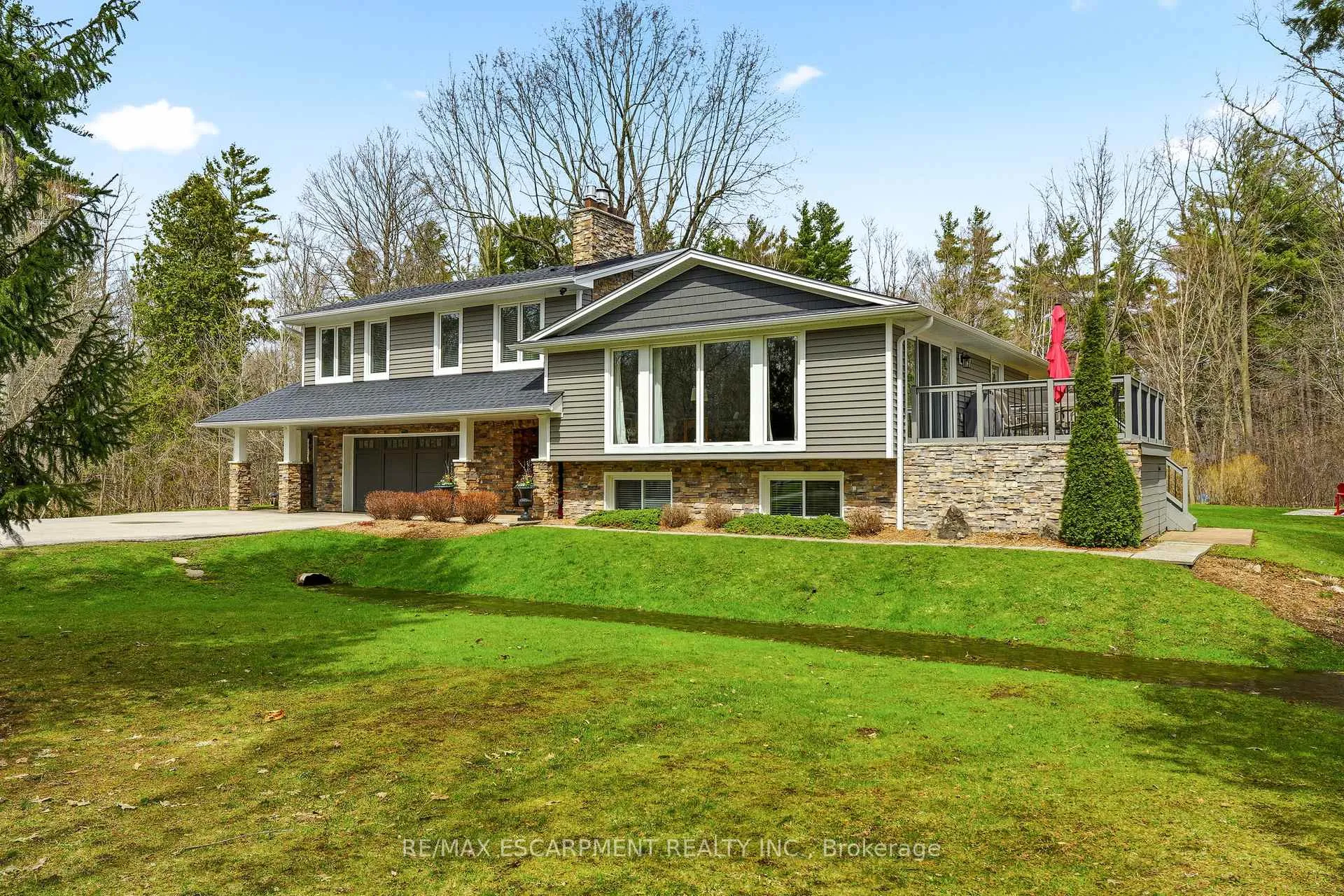 Photo 2 of 6685 Mcniven Road, Burlington, Rural Burlington — HOMEH