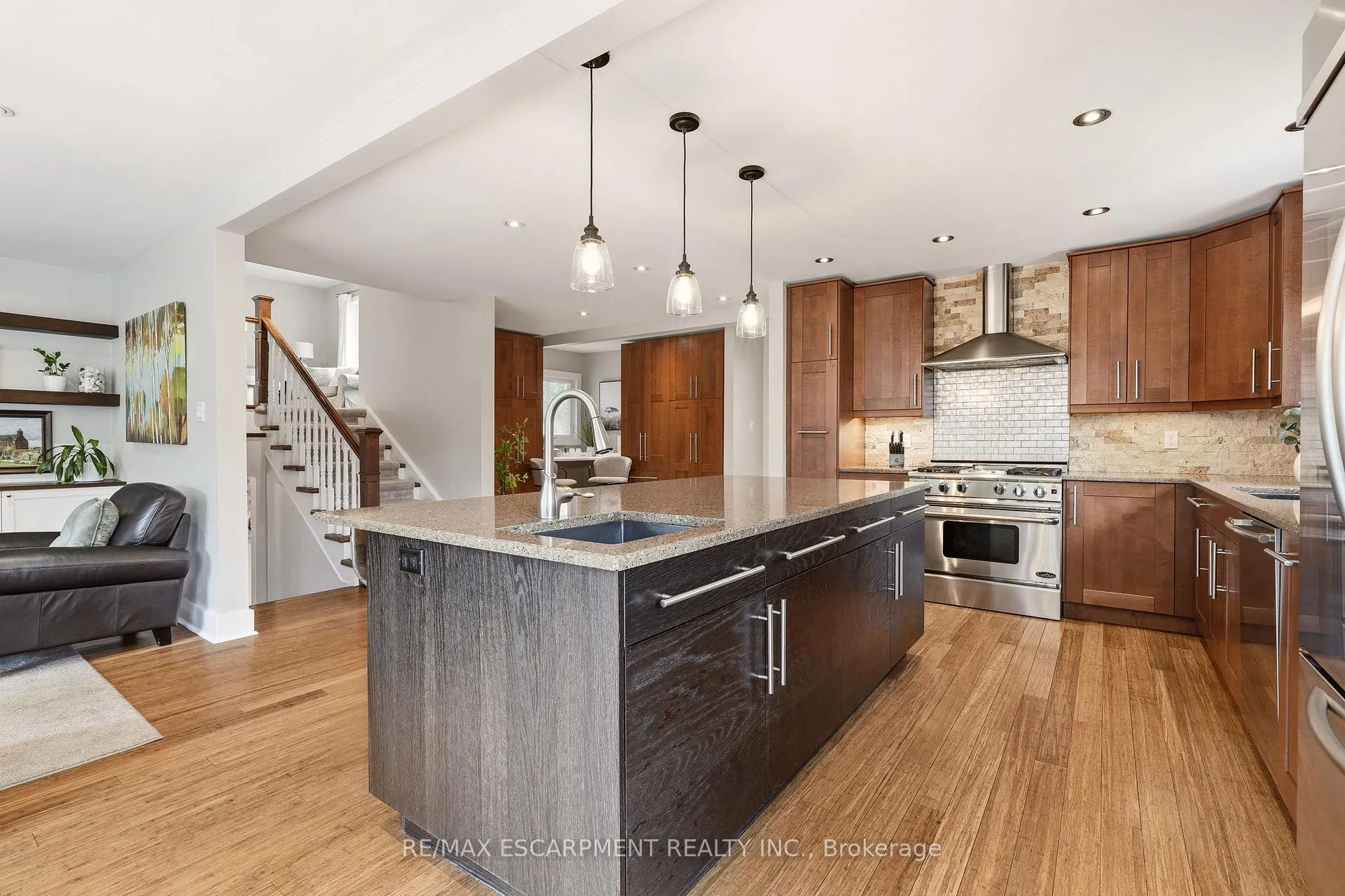 Photo 8 of 6685 Mcniven Road, Burlington, Rural Burlington — HOMEH