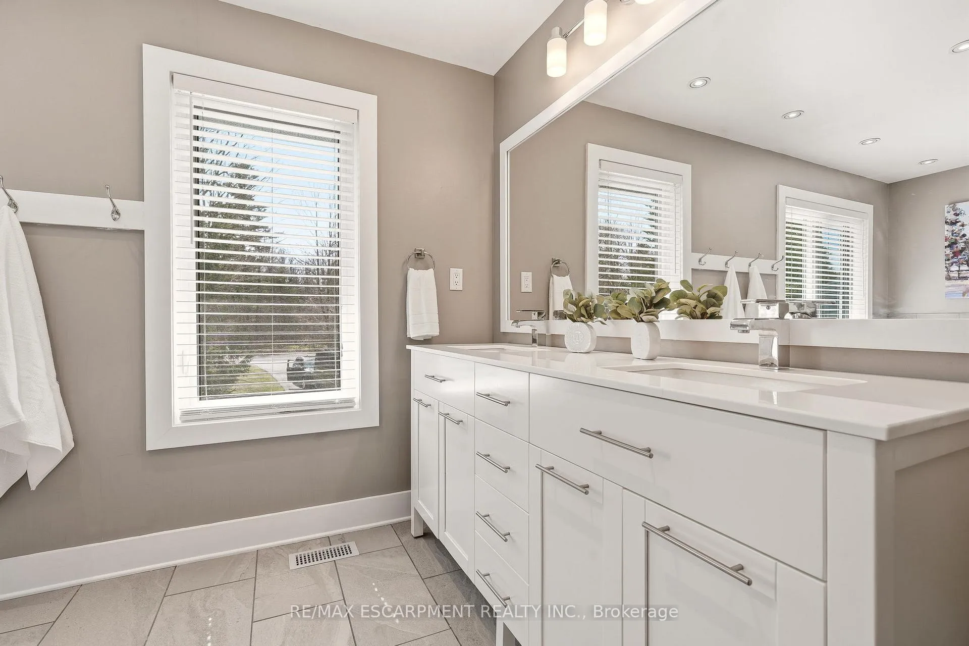 Photo 25 of 6685 Mcniven Road, Burlington, Rural Burlington — HOMEH