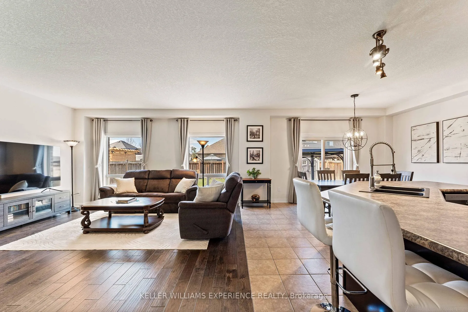 Photo 8 of 154 Arnold Crescent, Essa, Angus — HOMEH