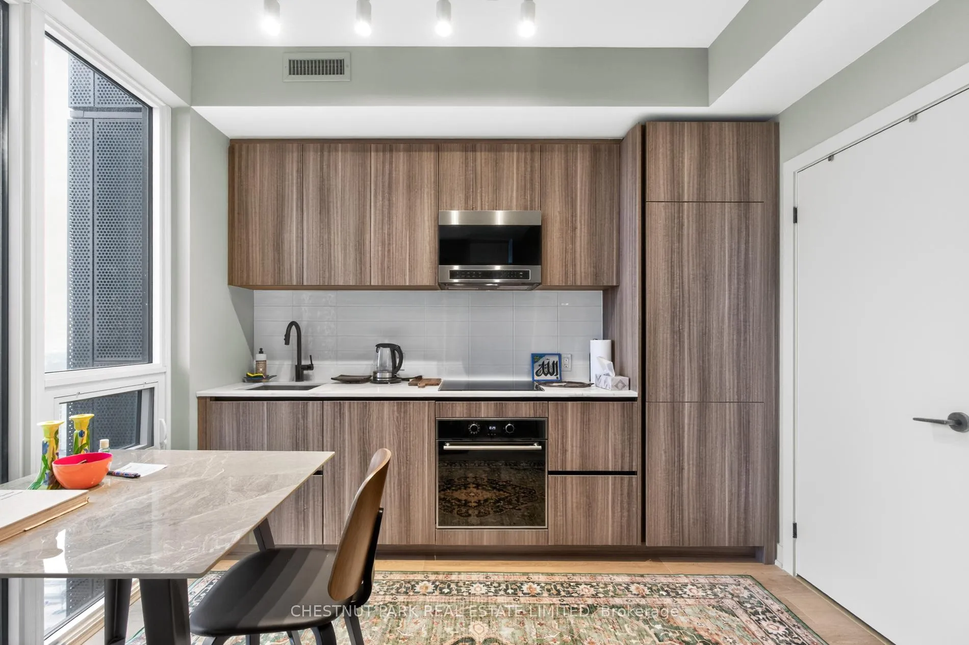 Photo 4 of Unit 2810, 117 Broadway Avenue, Toronto, Mount Pleasant West — HOMEH