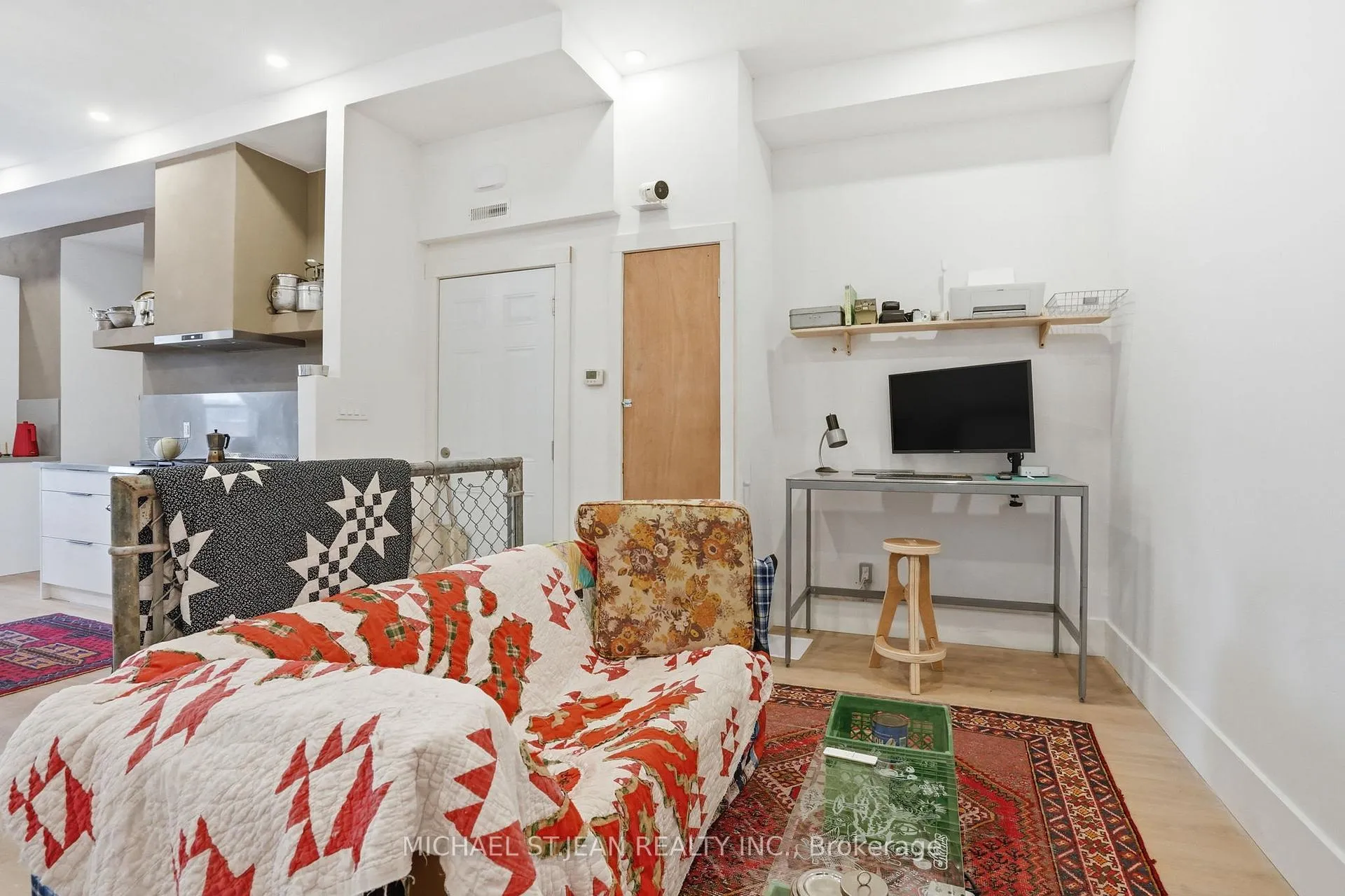 Photo 8 of Unit Upper, 472 Barton Street E, Hamilton, Gibson — HOMEH