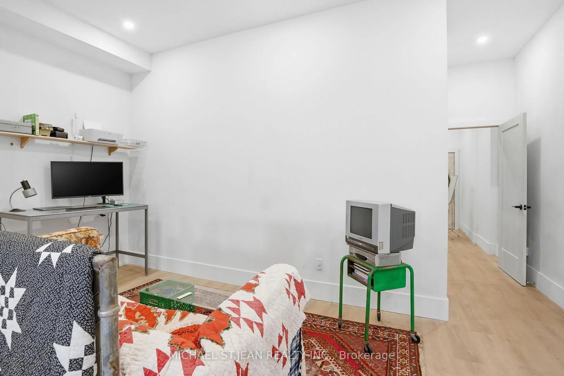 Photo 9 of Unit Upper, 472 Barton Street E, Hamilton, Gibson — HOMEH