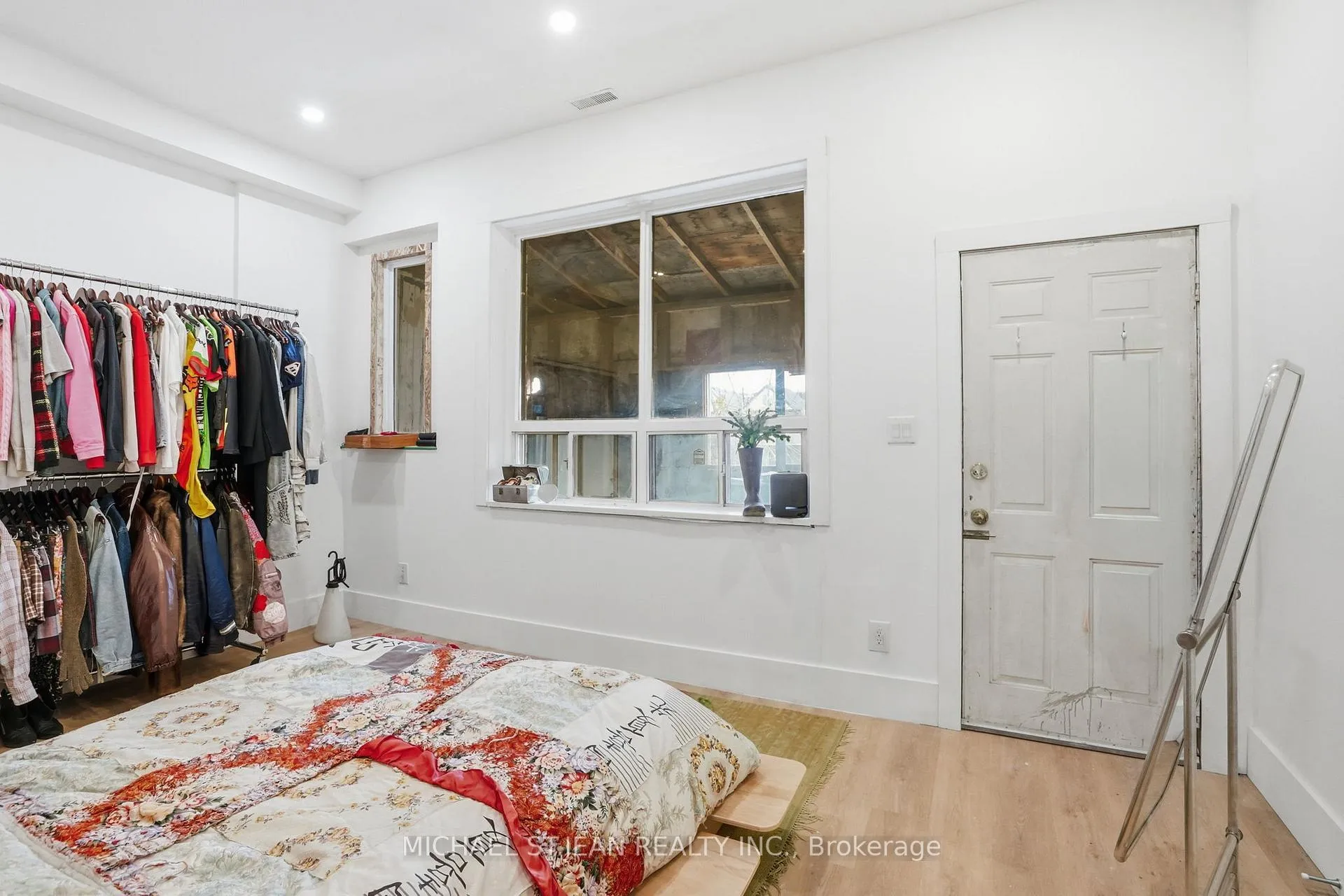 Photo 10 of Unit Upper, 472 Barton Street E, Hamilton, Gibson — HOMEH