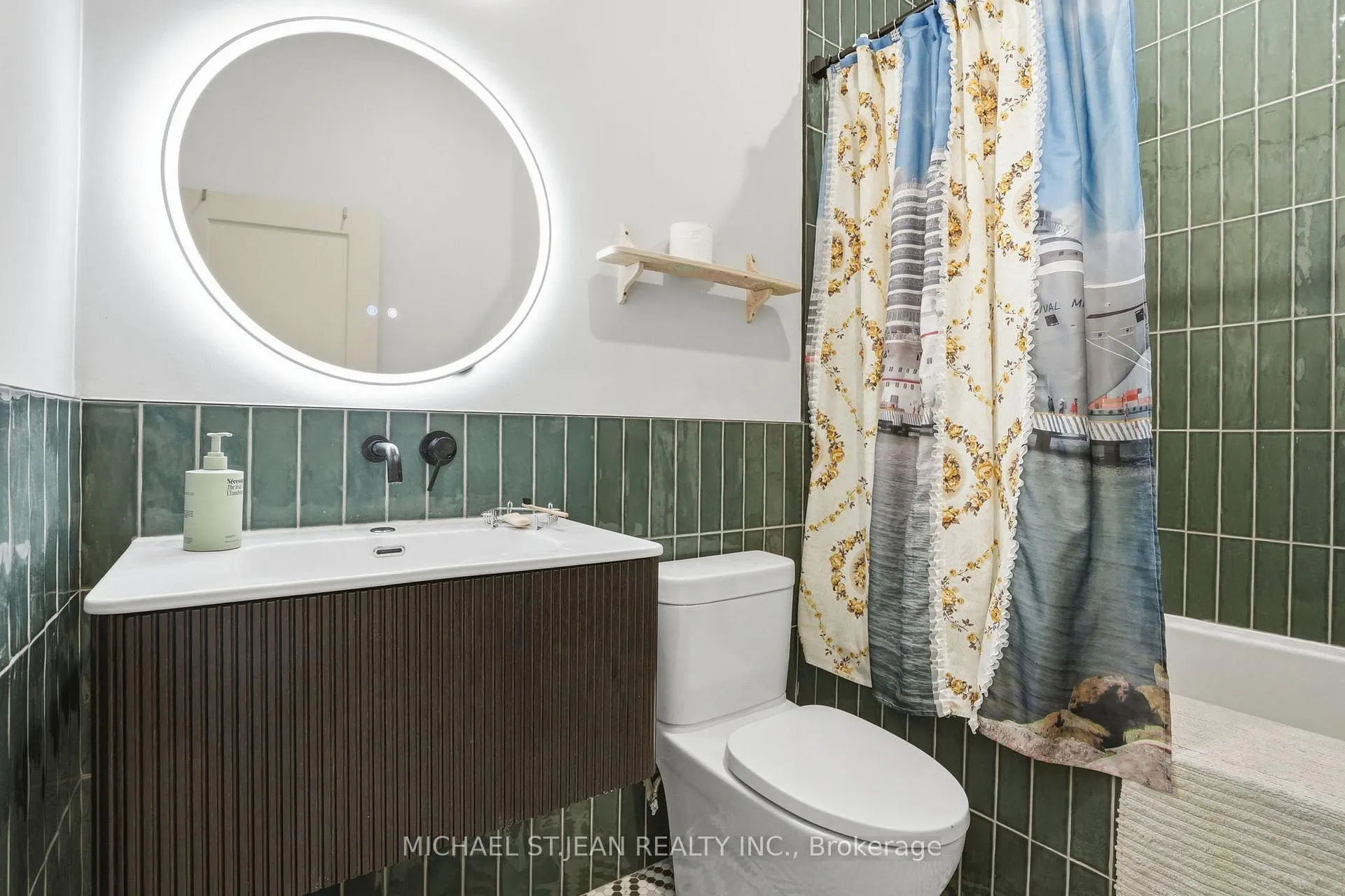 Photo 13 of Unit Upper, 472 Barton Street E, Hamilton, Gibson — HOMEH