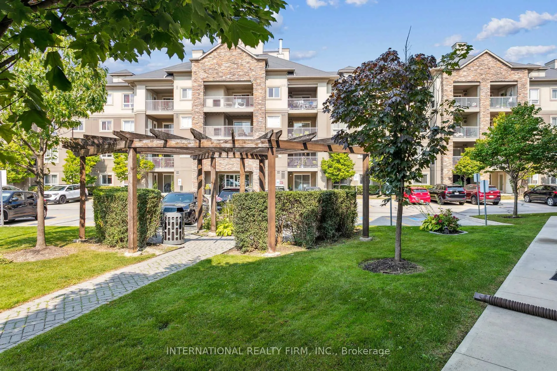Photo 1 of Unit 2113, 6 Dayspring Circle, Brampton, Goreway Drive Corridor — HOMEH