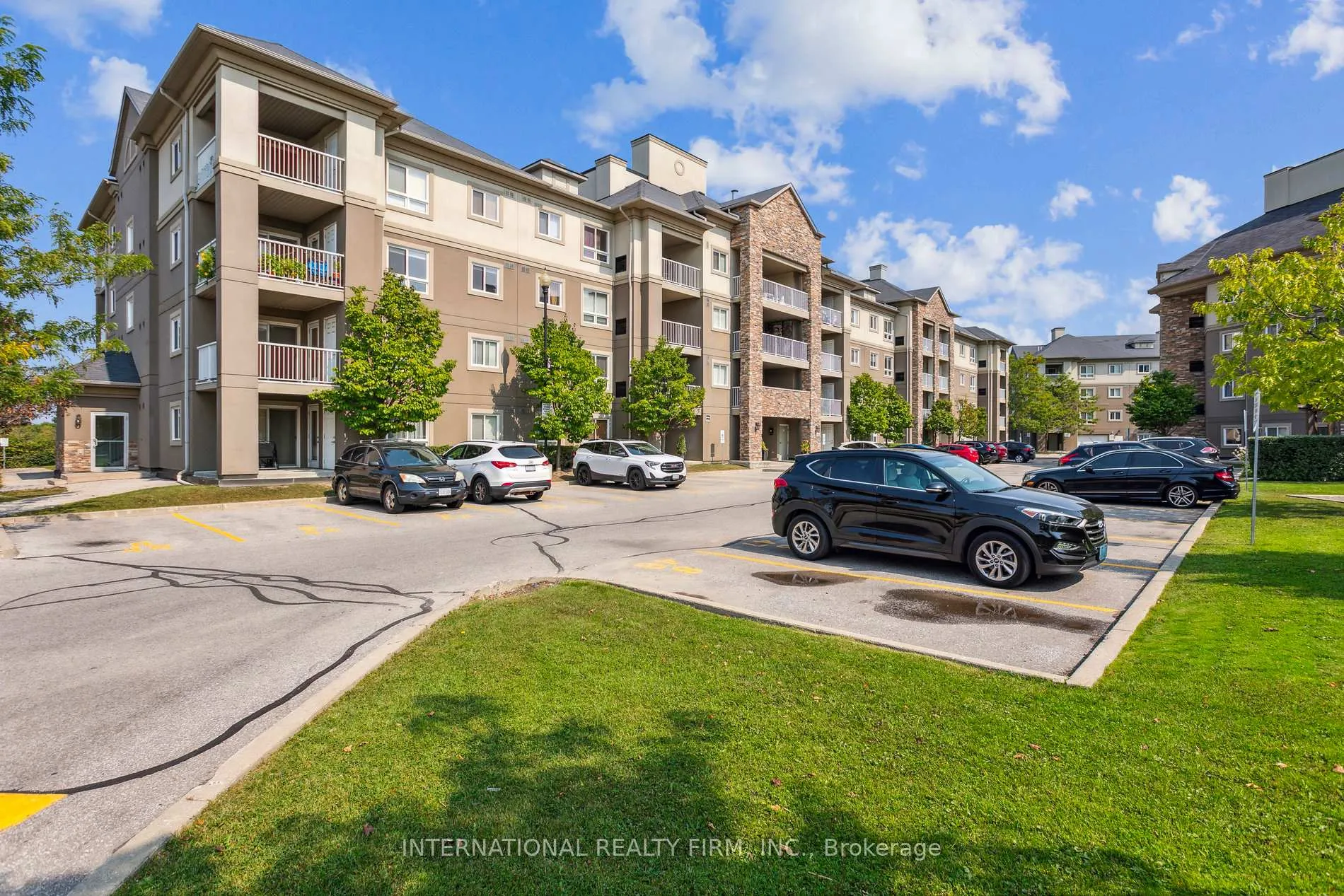 Photo 2 of Unit 2113, 6 Dayspring Circle, Brampton, Goreway Drive Corridor — HOMEH