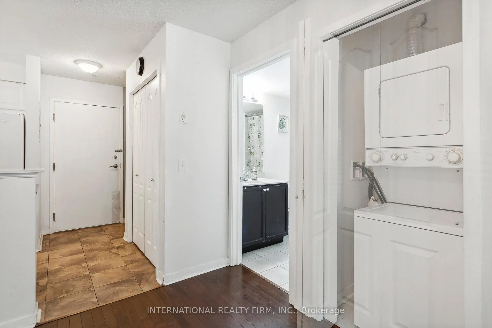 Photo 4 of Unit 2113, 6 Dayspring Circle, Brampton, Goreway Drive Corridor — HOMEH