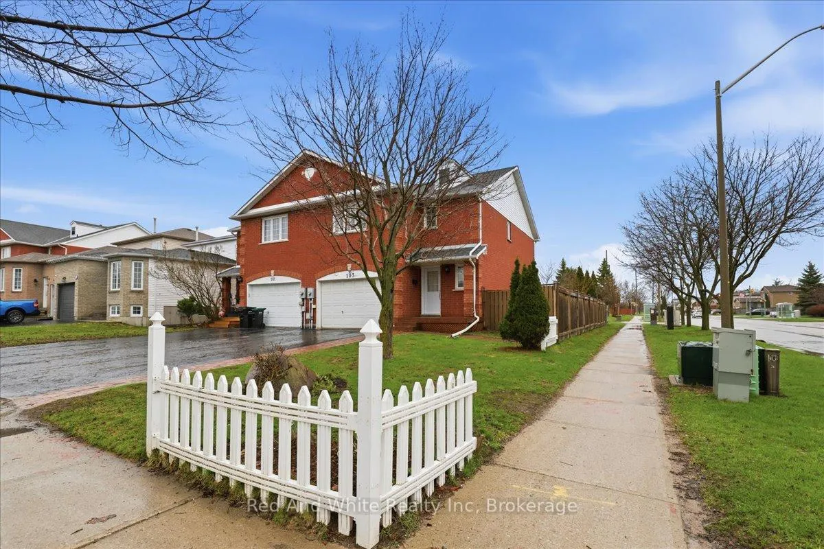 Photo 6 of 103 Downing Crescent, Barrie, Holly — HOMEH