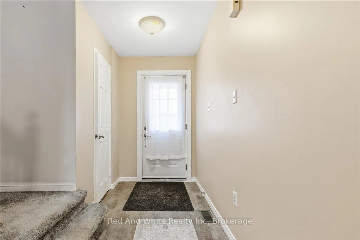 Photo 7 of 103 Downing Crescent, Barrie, Holly — HOMEH