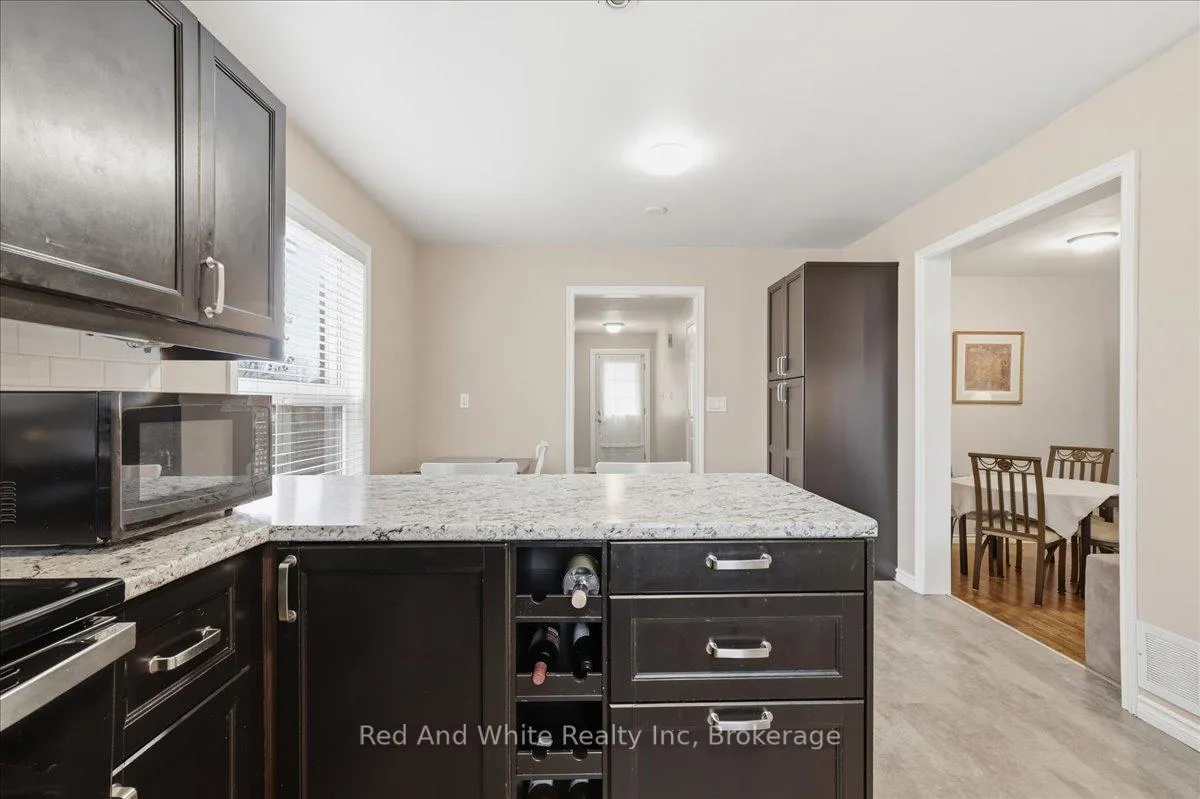 Photo 14 of 103 Downing Crescent, Barrie, Holly — HOMEH