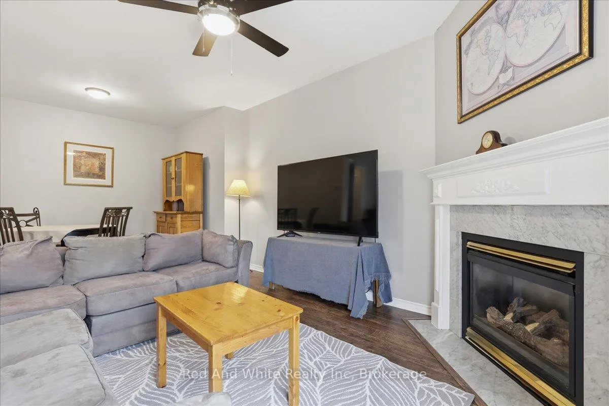 Photo 21 of 103 Downing Crescent, Barrie, Holly — HOMEH