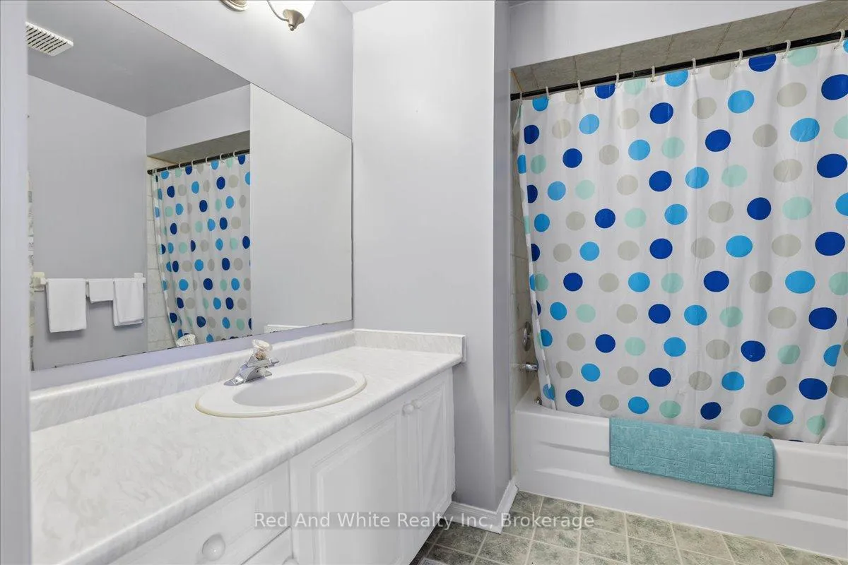 Photo 28 of 103 Downing Crescent, Barrie, Holly — HOMEH