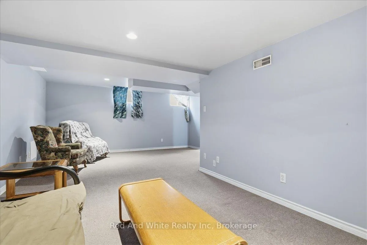 Photo 39 of 103 Downing Crescent, Barrie, Holly — HOMEH