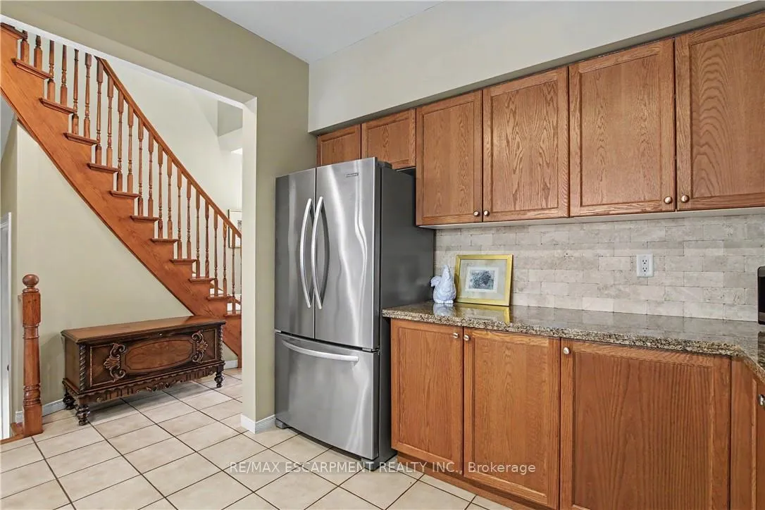 Photo 9 of Unit 44, 81 Valridge Drive, Hamilton, Ancaster — HOMEH