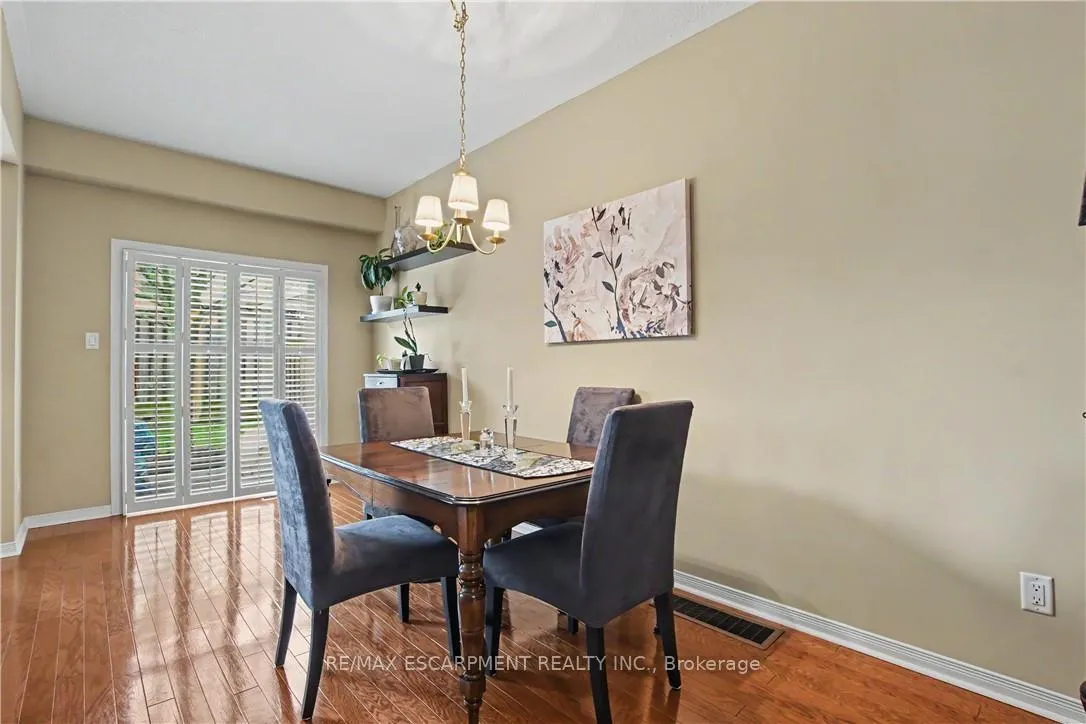 Photo 11 of Unit 44, 81 Valridge Drive, Hamilton, Ancaster — HOMEH